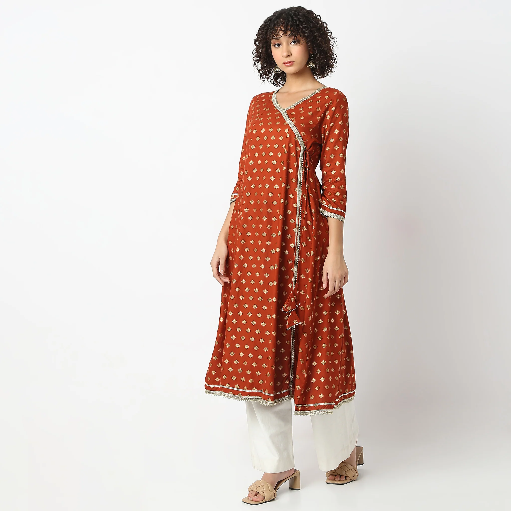 Flare Fit Printed V-Neck Kurta - Image 6