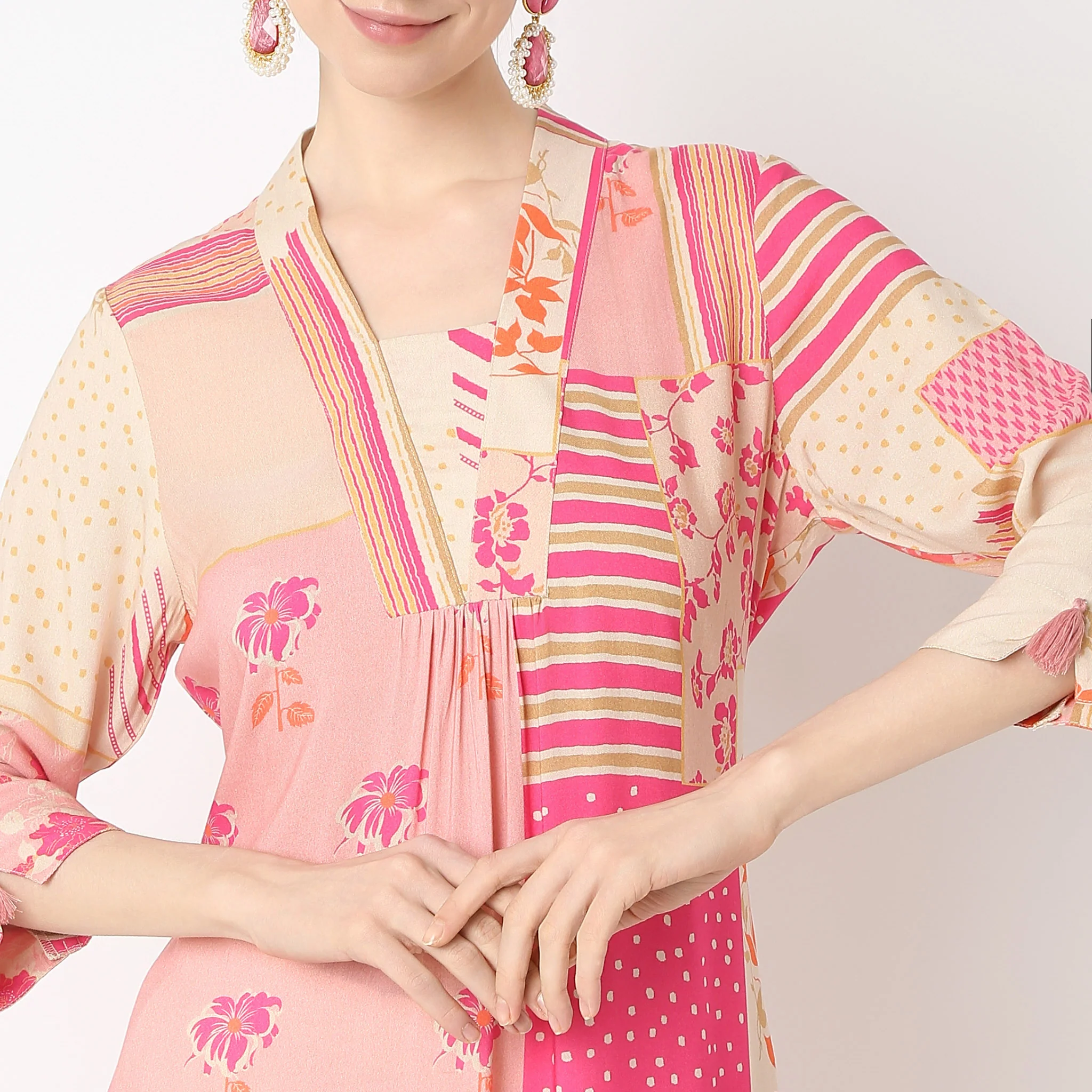 Flare Fit Printed Below Knee V-Neck A-Line Kurta - Image 4
