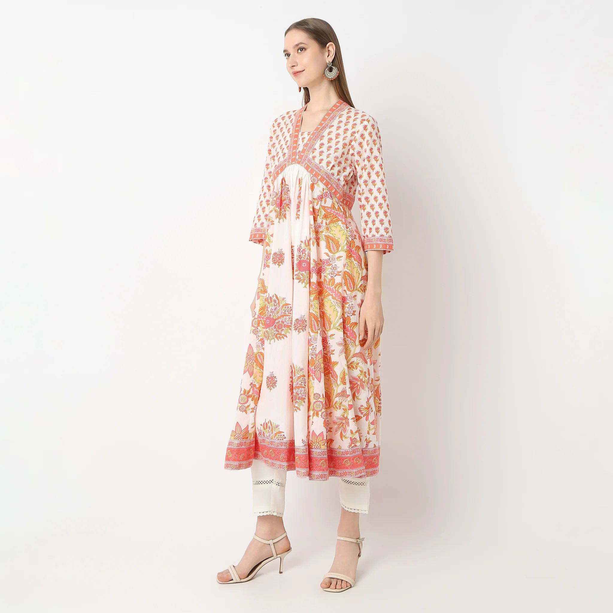 Flare Fit Printed Below Knee V-Neck Kurta - Image 5