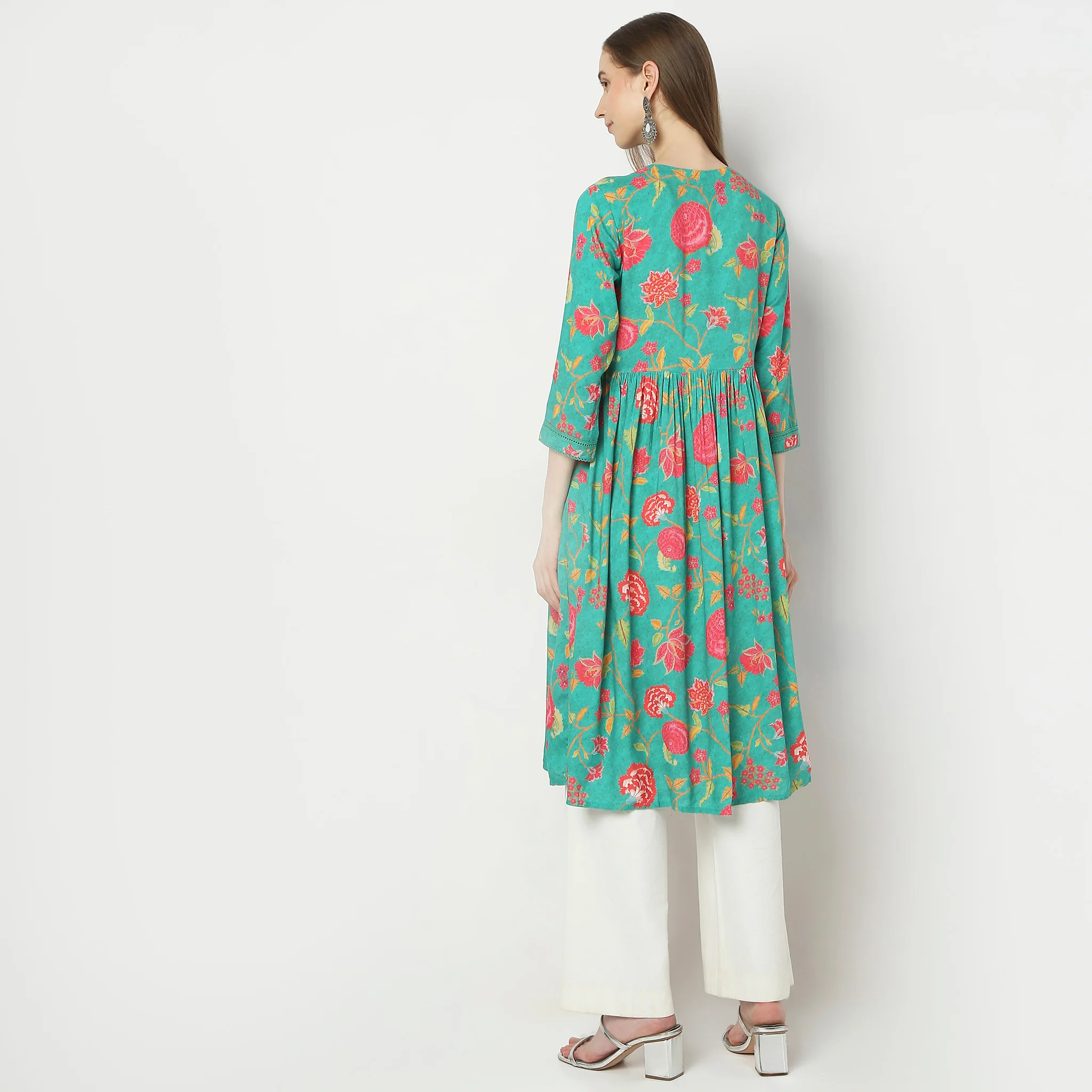 Flare Fit Printed Kurta - Image 3