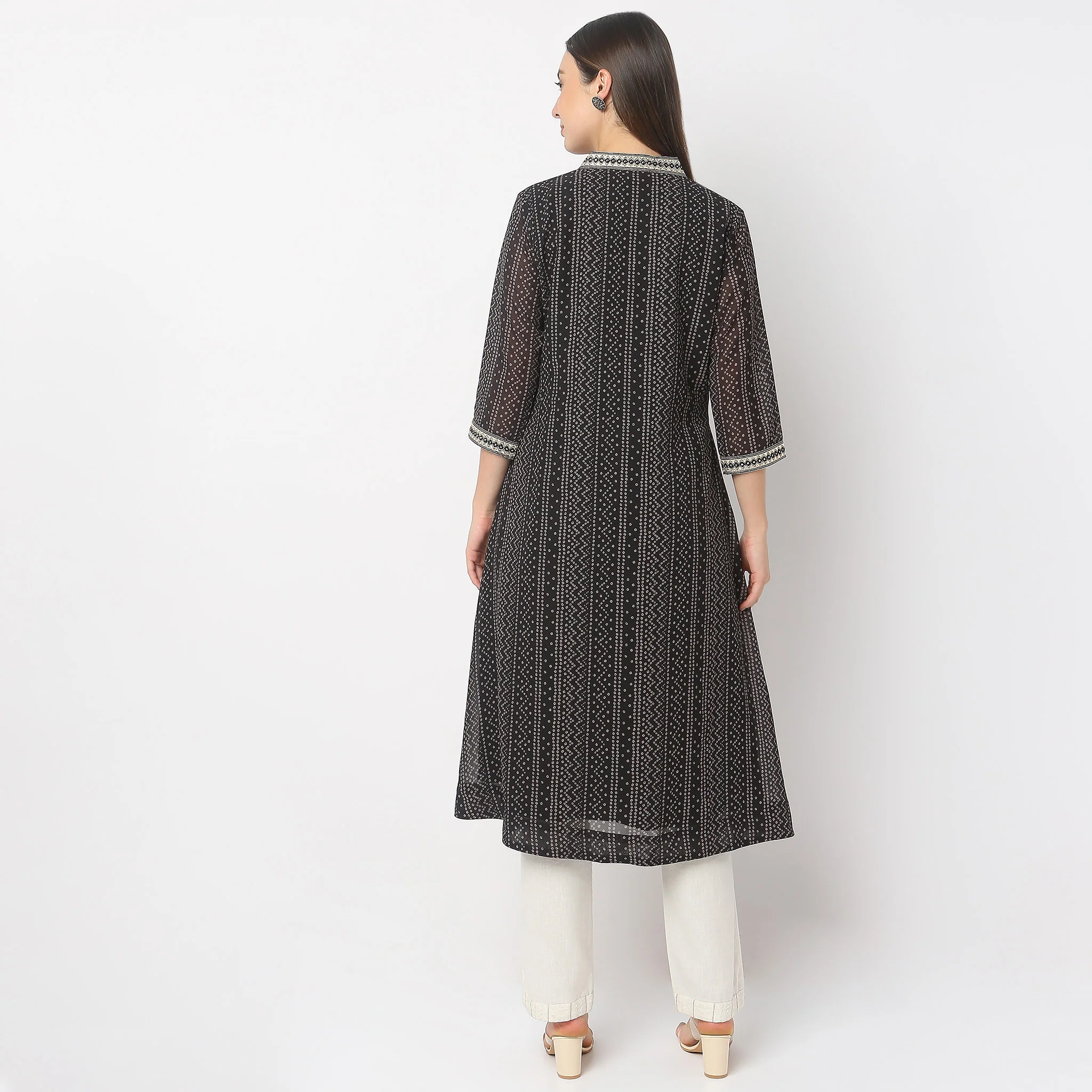 Flare Fit Printed Kurta - Image 3