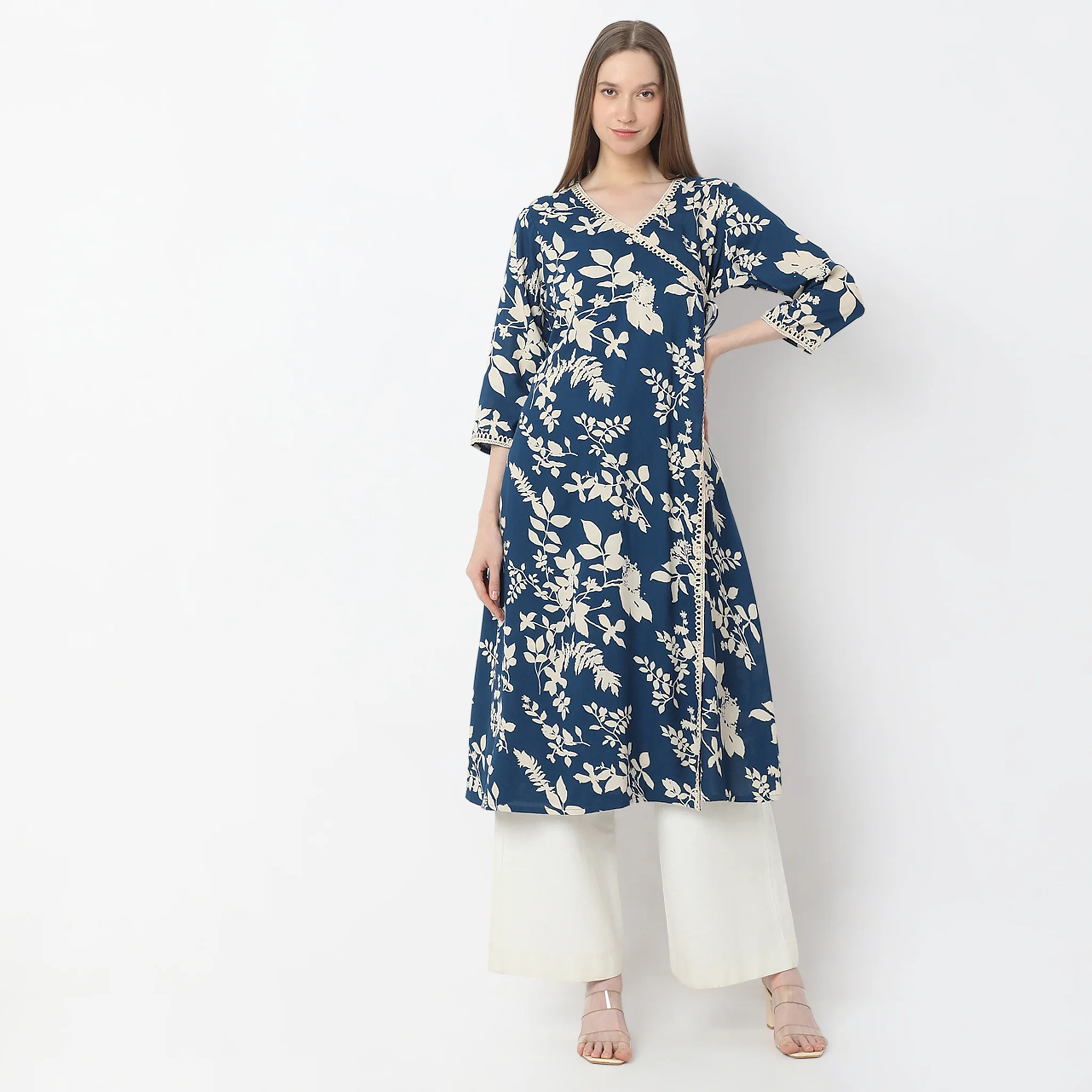 A-Line Printed Knee Length V-Neck Flared Kurta - Image 7