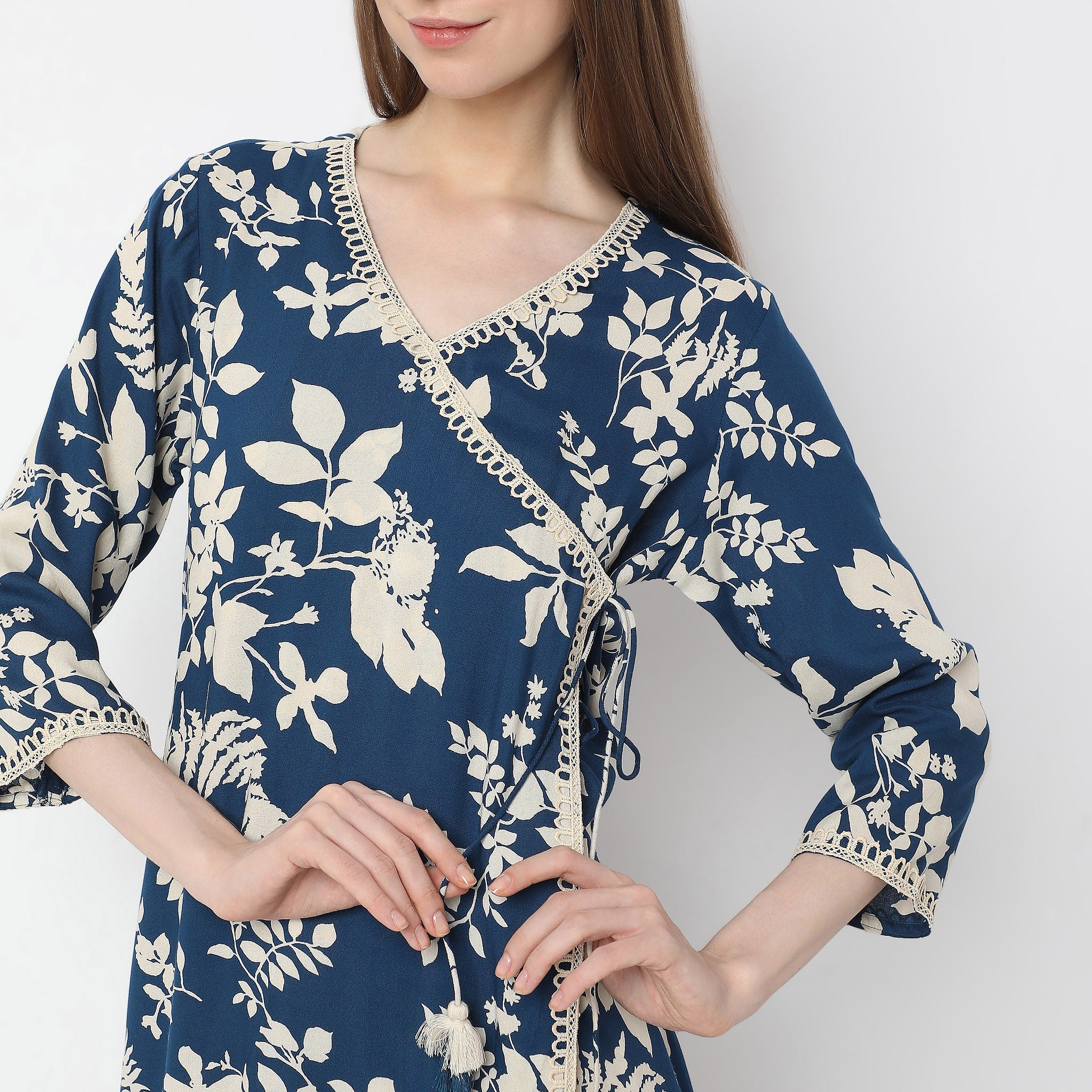 A-Line Printed Knee Length V-Neck Flared Kurta - Image 9