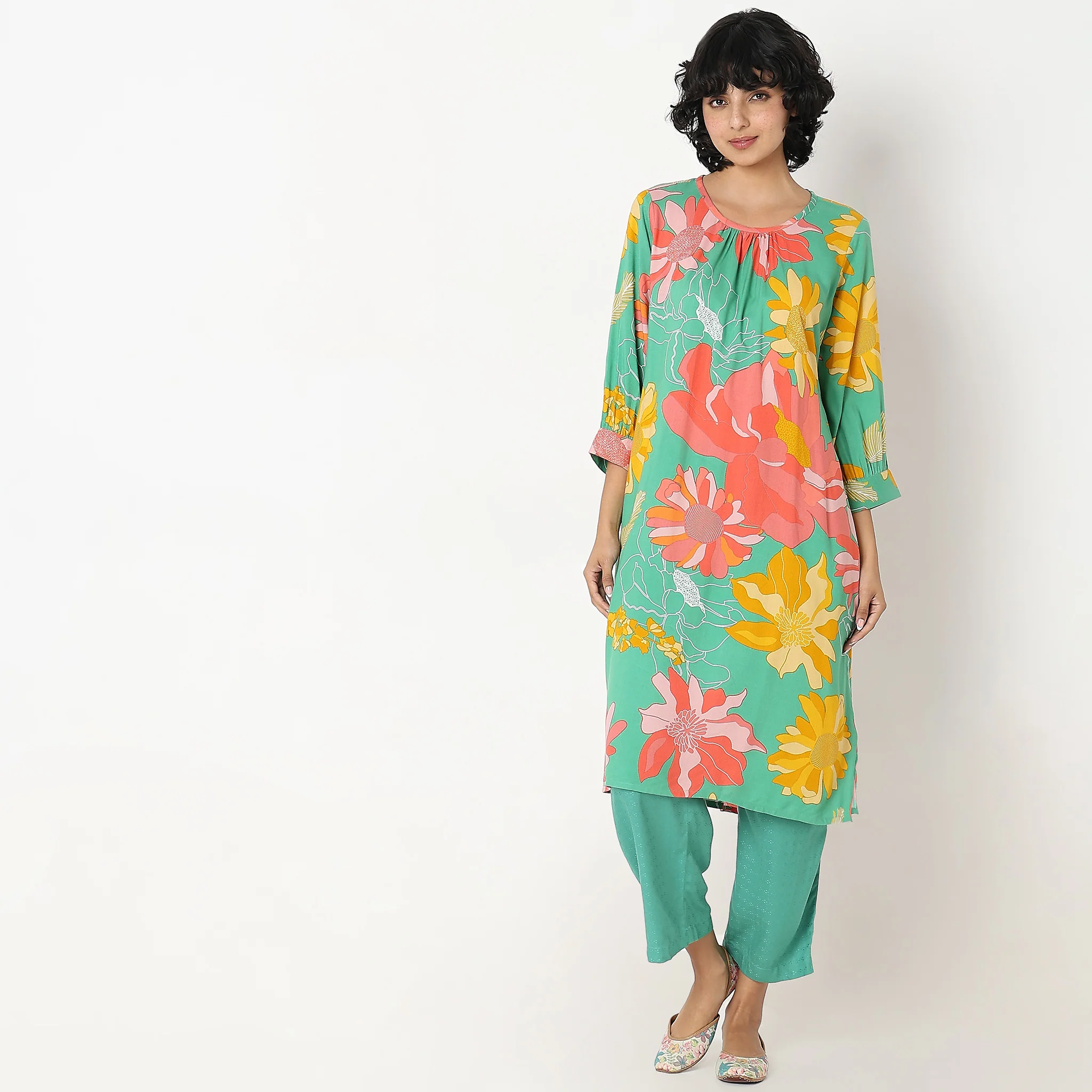 Flare Fit Printed Kurta - Image 2