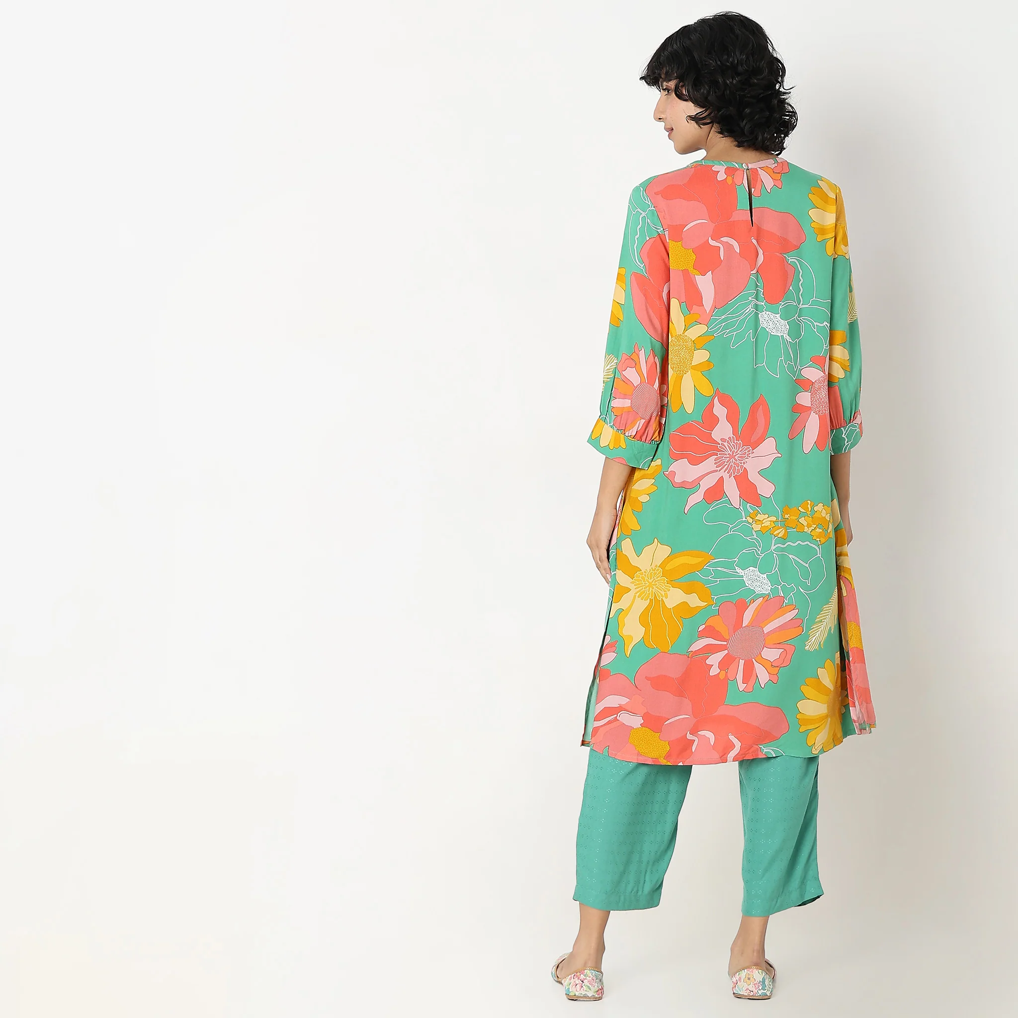 Flare Fit Printed Kurta - Image 3