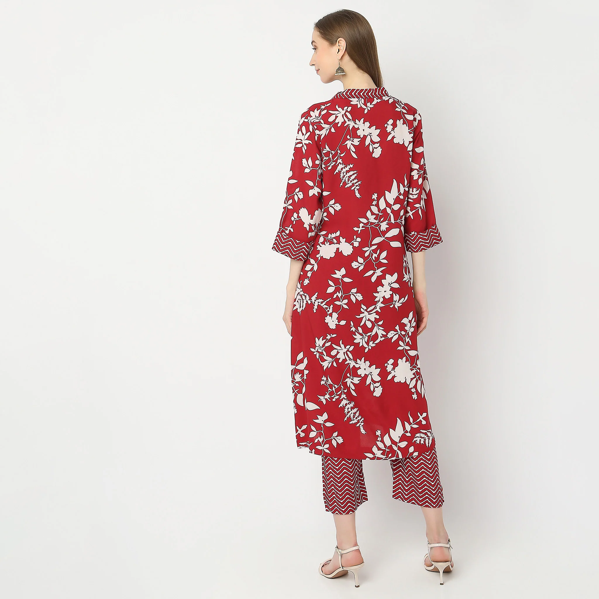 Flare Fit Printed Kurta - Image 3