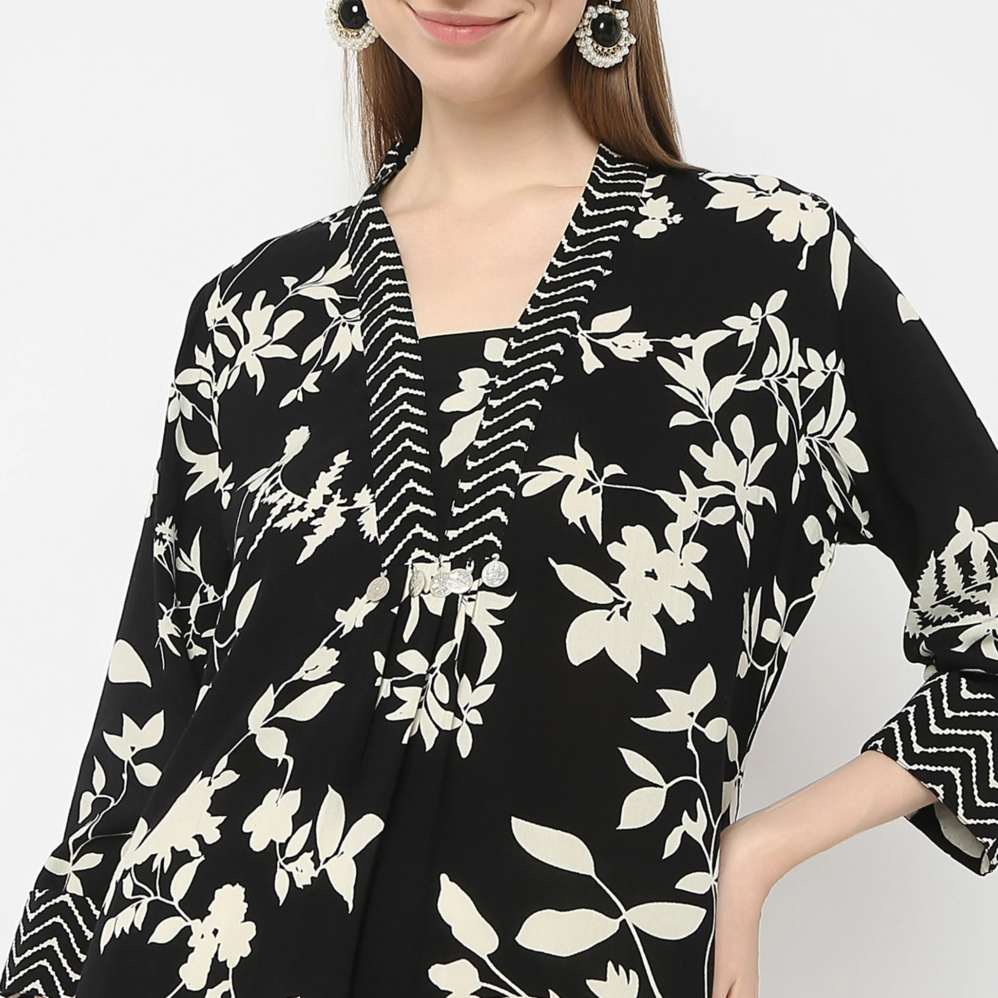 Flare Fit Printed Kurta - Image 9