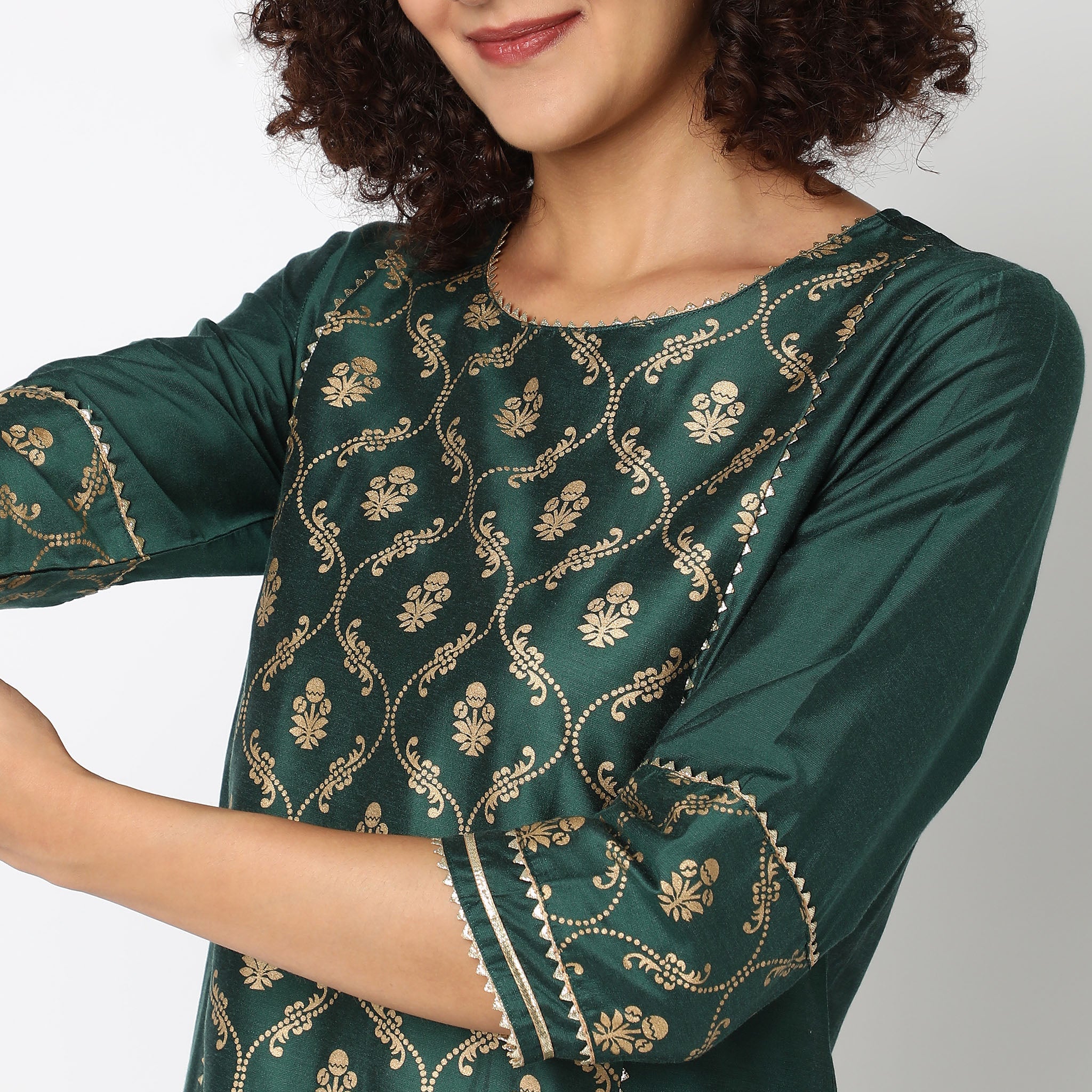 Flare Fit Printed Kurta - Image 4