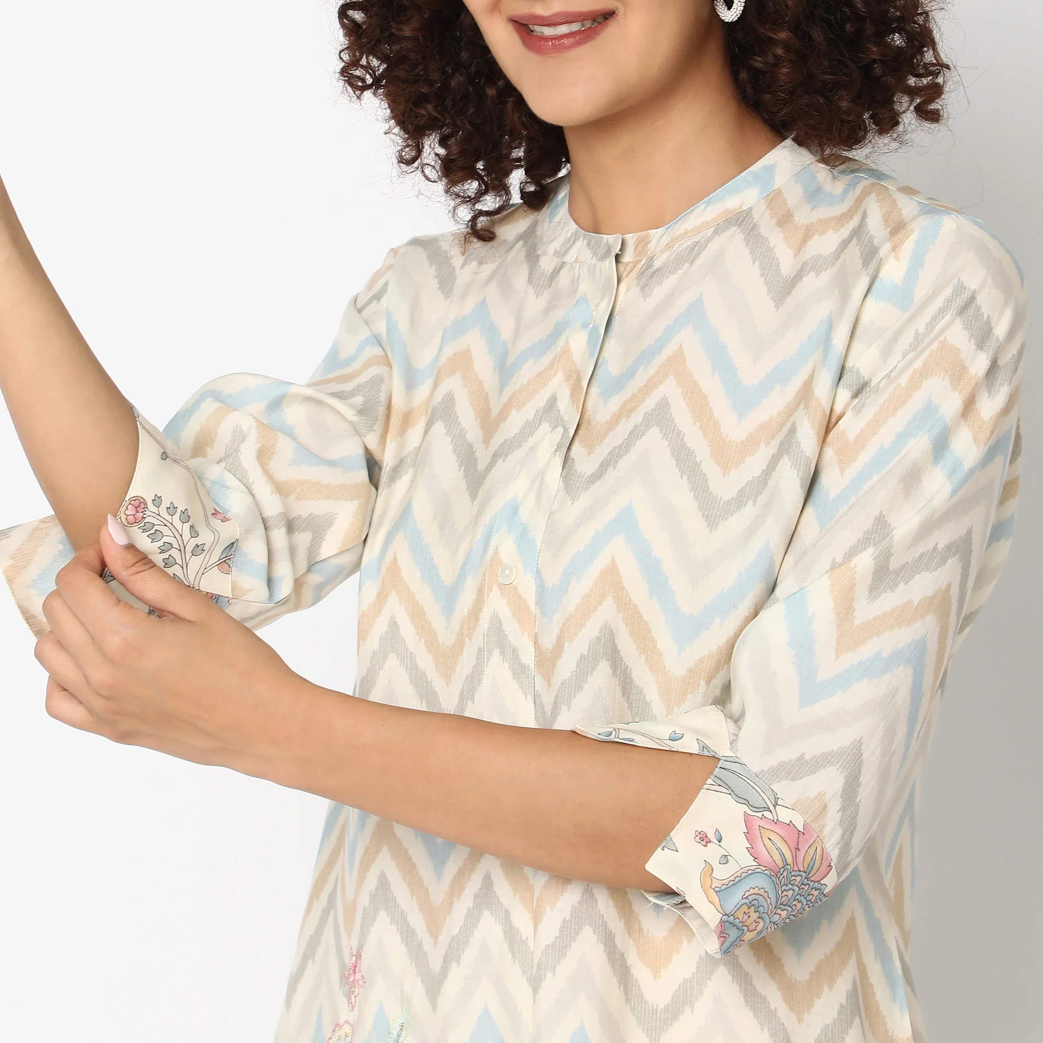 Flare Fit Printed Kurta - Image 4
