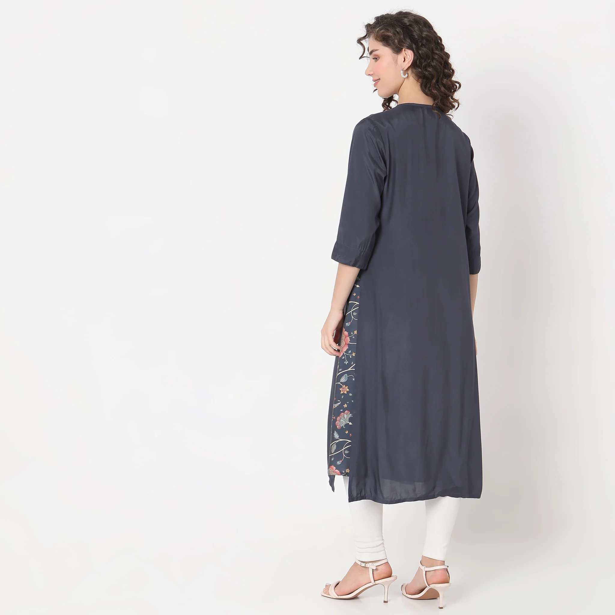 Flare Fit Printed Kurta - Image 3
