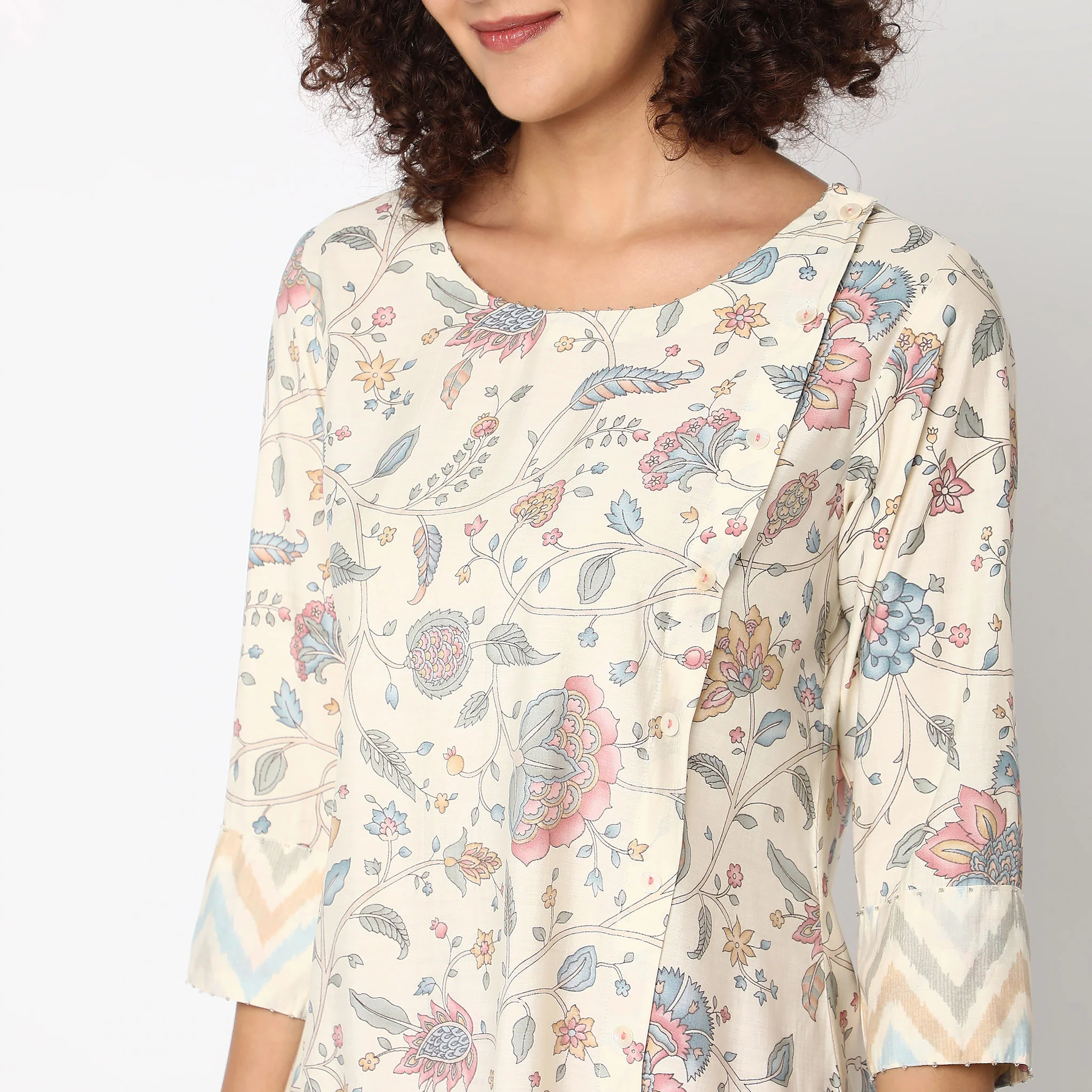 Flare Fit Printed Kurta - Image 3