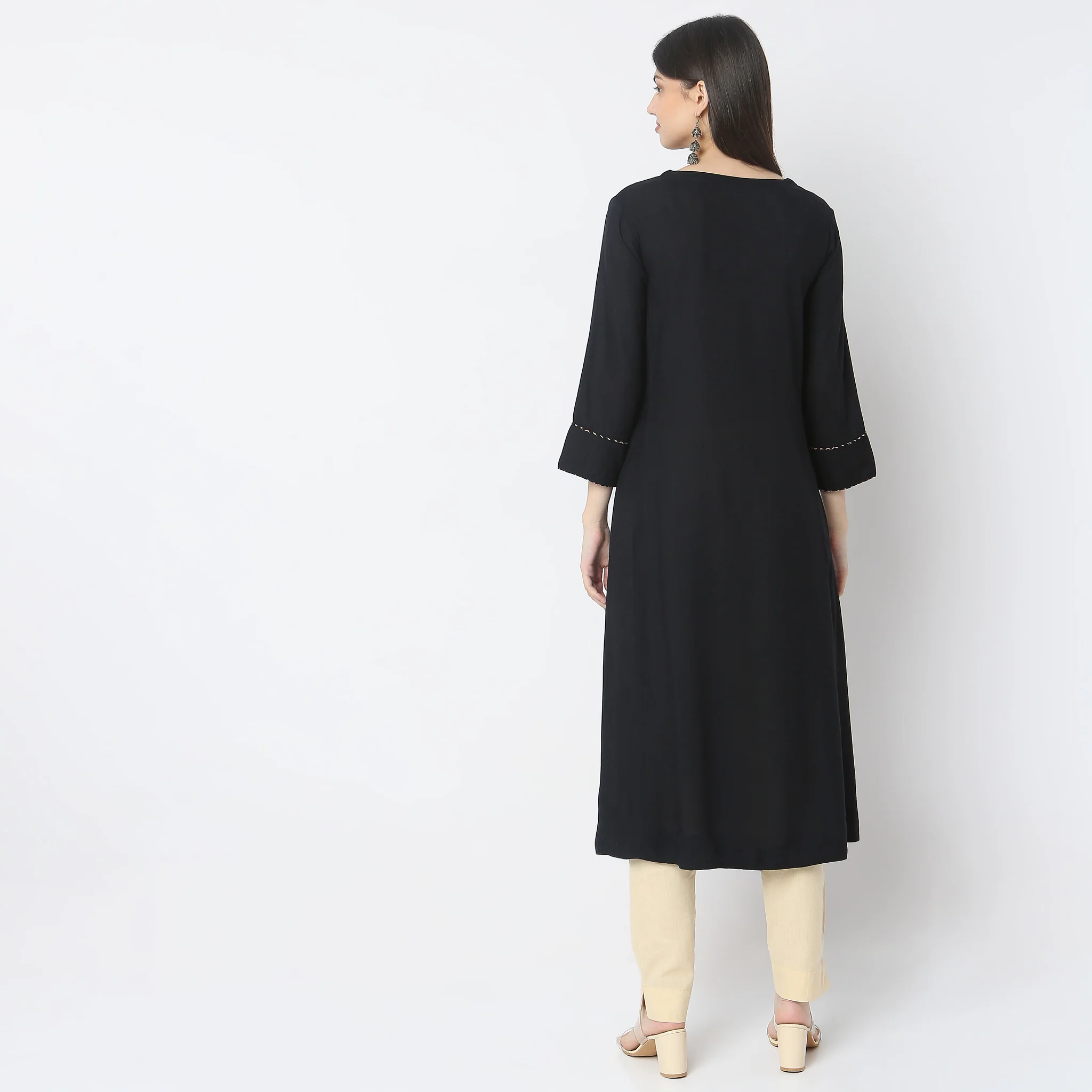 Flare Fit Printed Kurta - Image 3