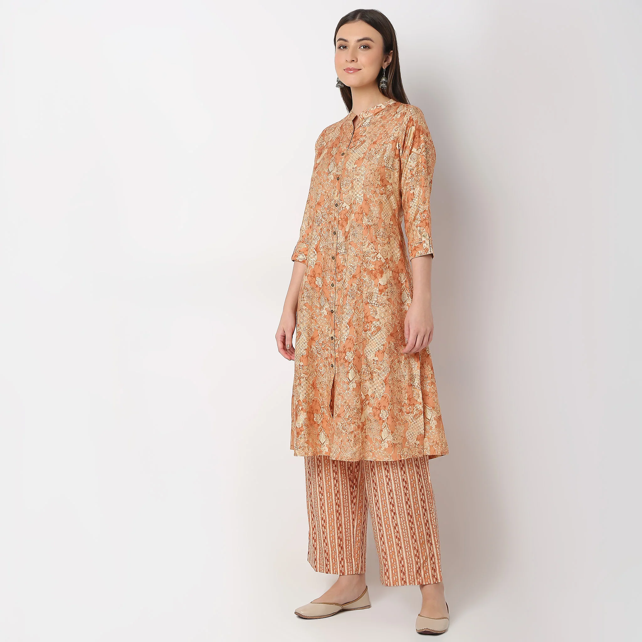 Flare Fit Printed Kurta With Pant Set - Image 5