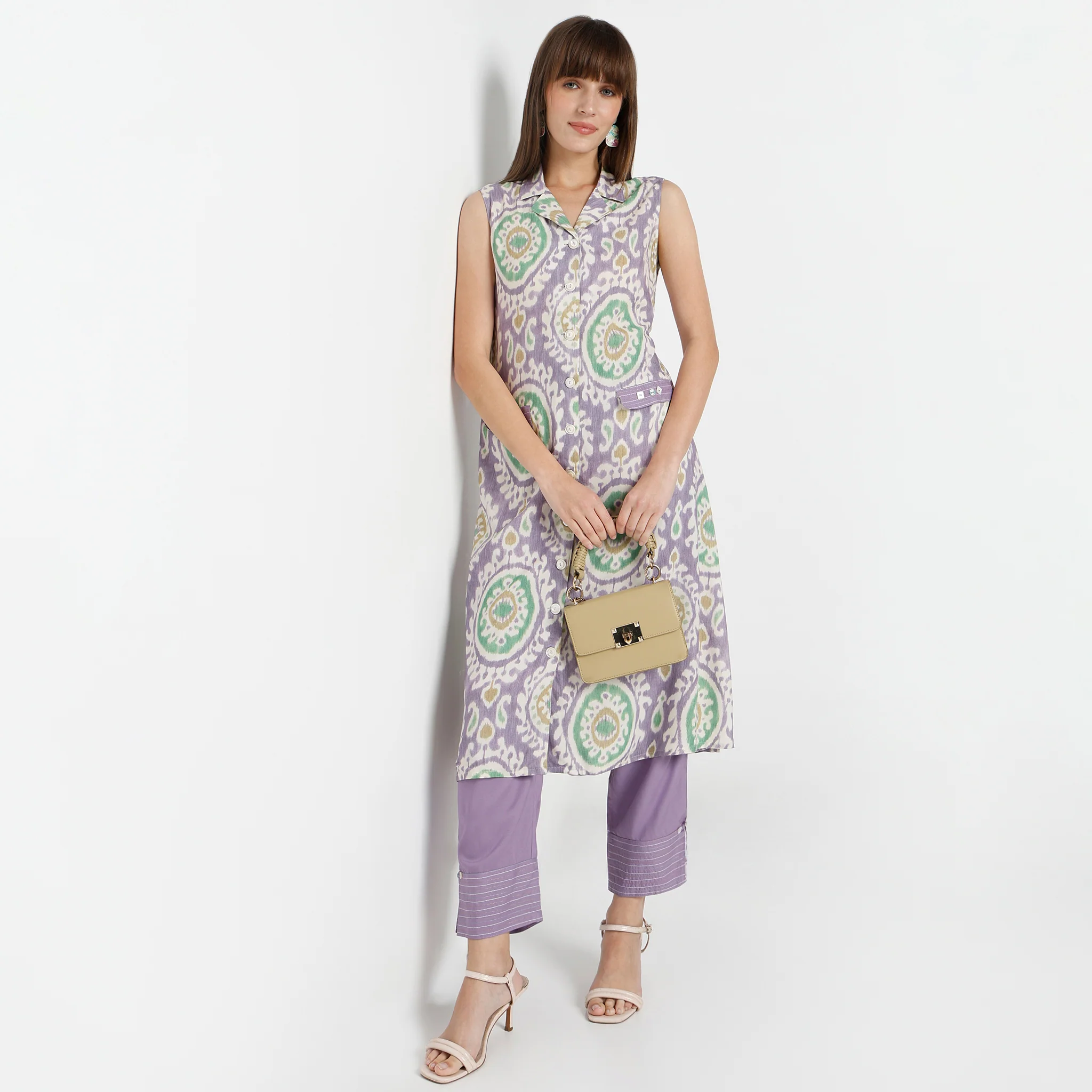 Flare Fit Printed Lapel Collar A-Line Sleeveless Kurta With Pant Set - Image 4