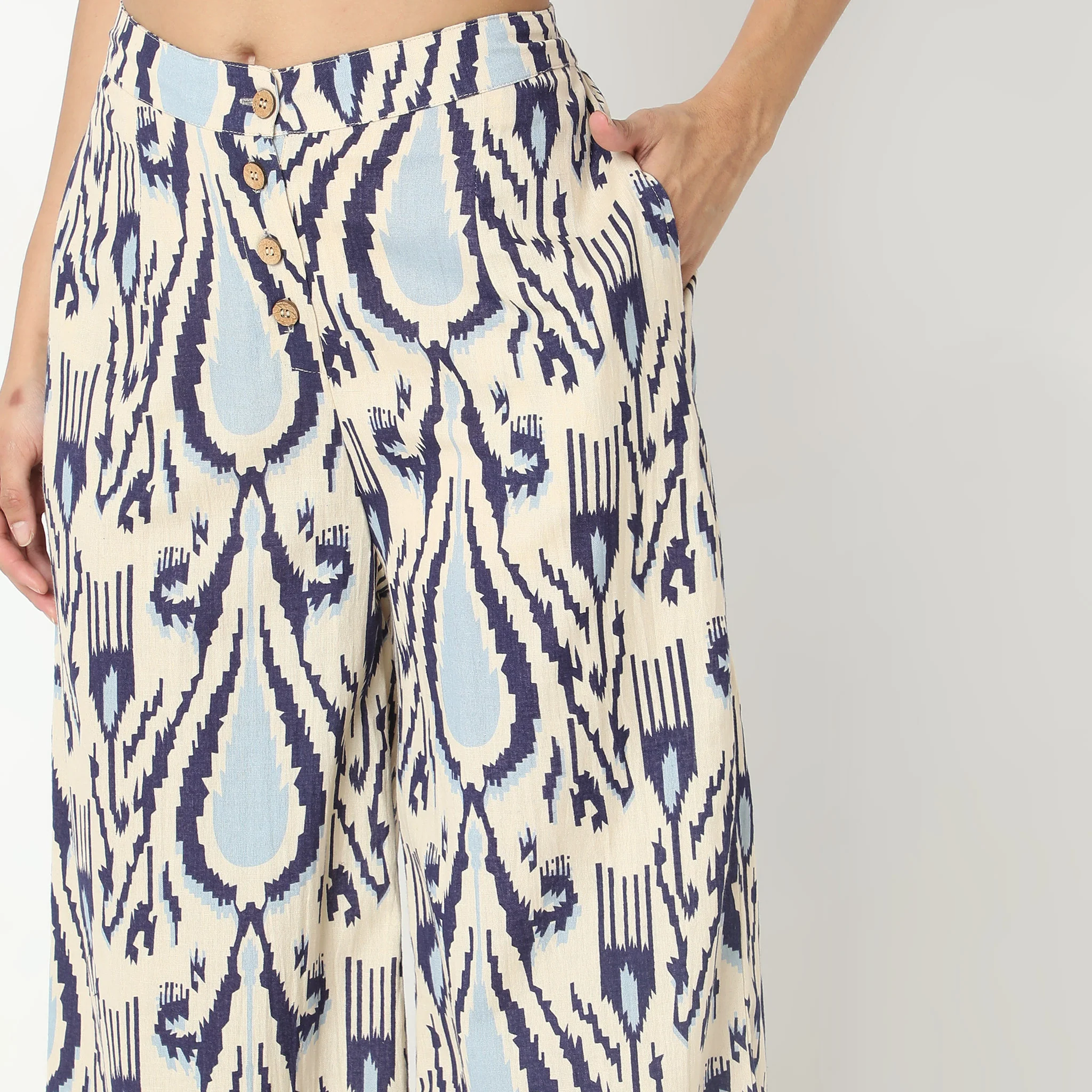 Flare Fit Printed Mid Rise Culottes - Image 4