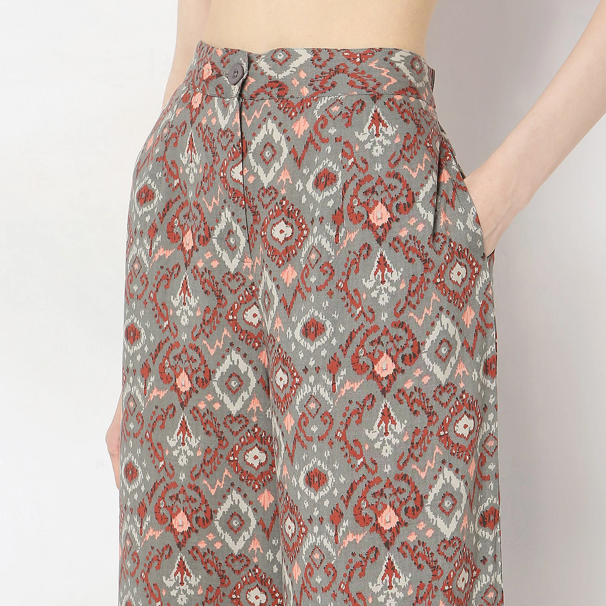 Flare Fit Printed Mid Rise Culottes - Image 4