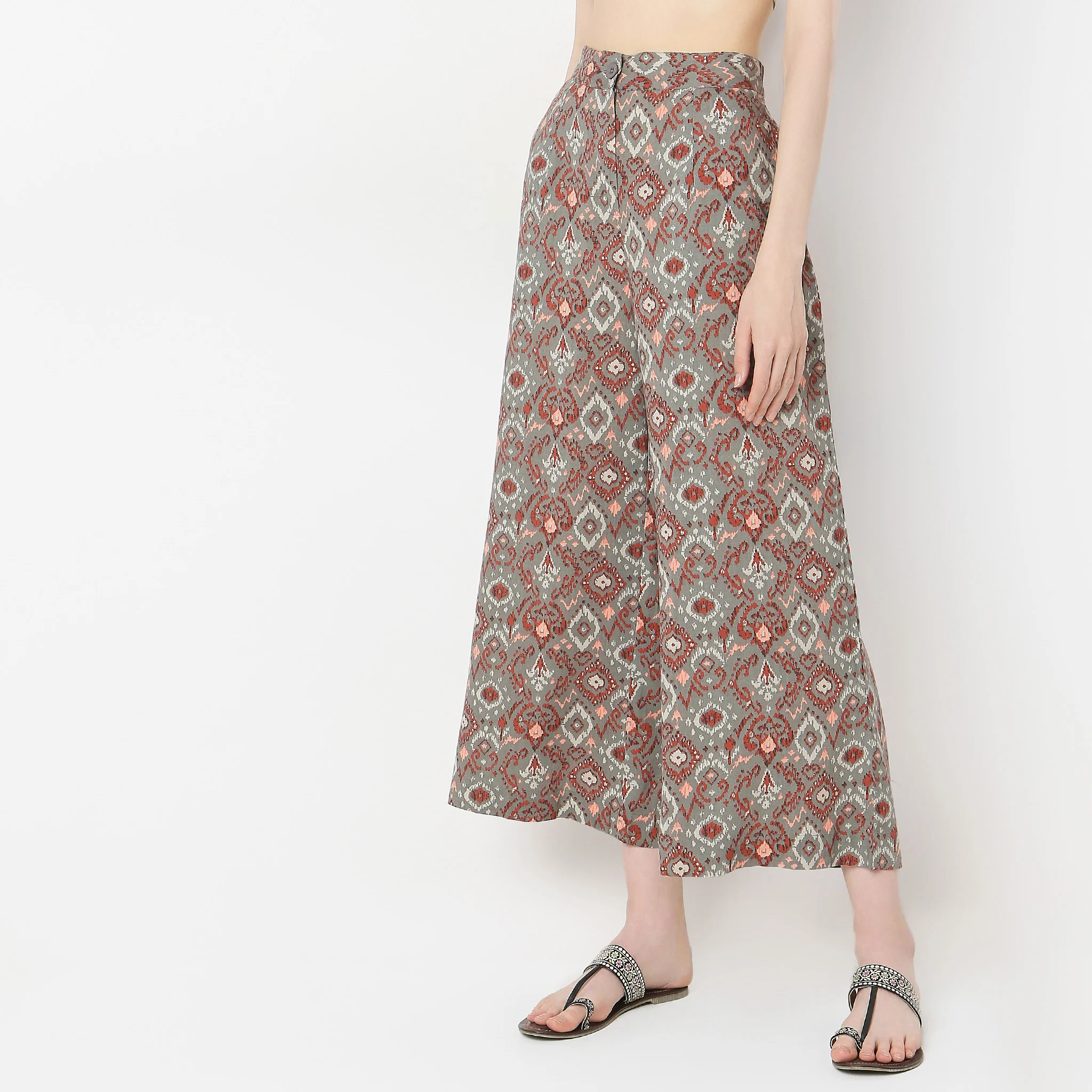 Flare Fit Printed Mid Rise Culottes - Image 5