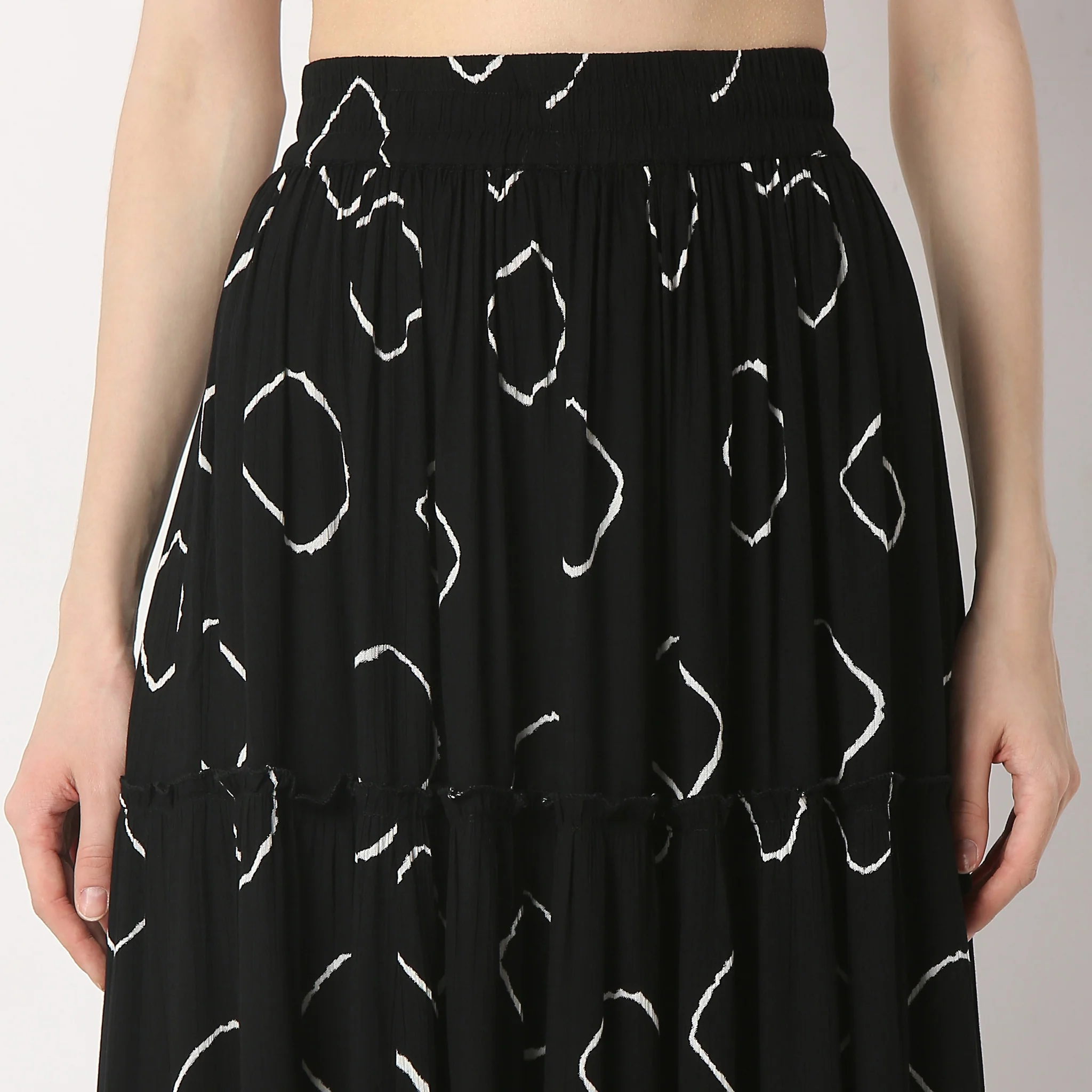 Printed Tiered Skirt - Image 4