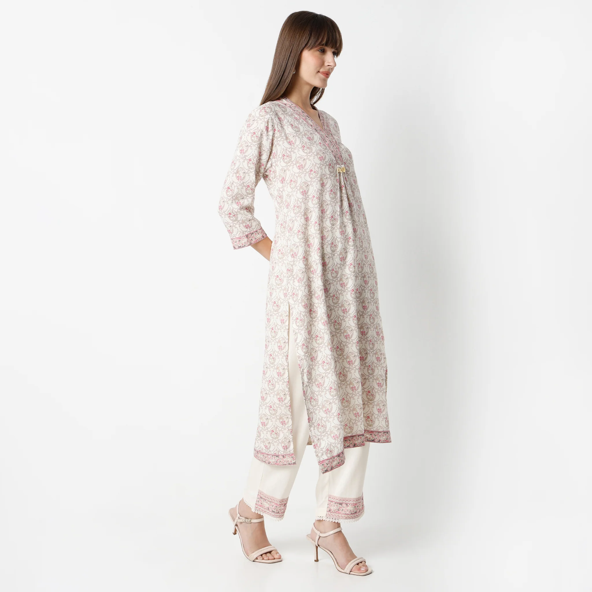 Flare Fit Printed Round Neck Kurta And Pant With Dupatta Set - Image 2