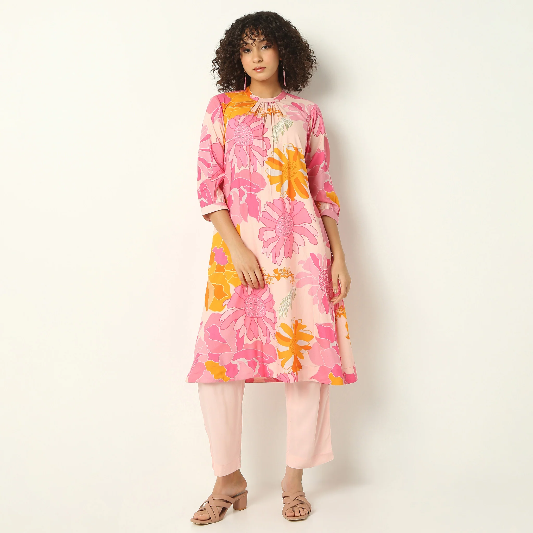 Band Collar Knee Length Three-Fourth Sleeve Flare Fit Printed Kurta With Pant Set - Image 2
