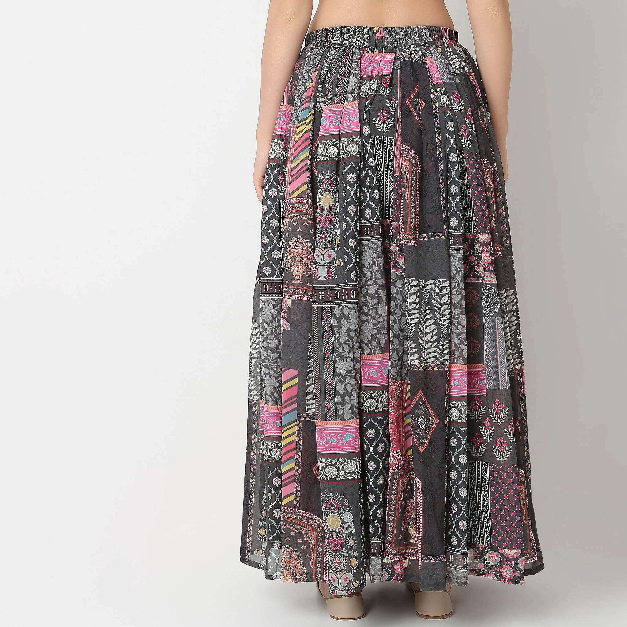 Flare Fit Printed Skirt - Image 3