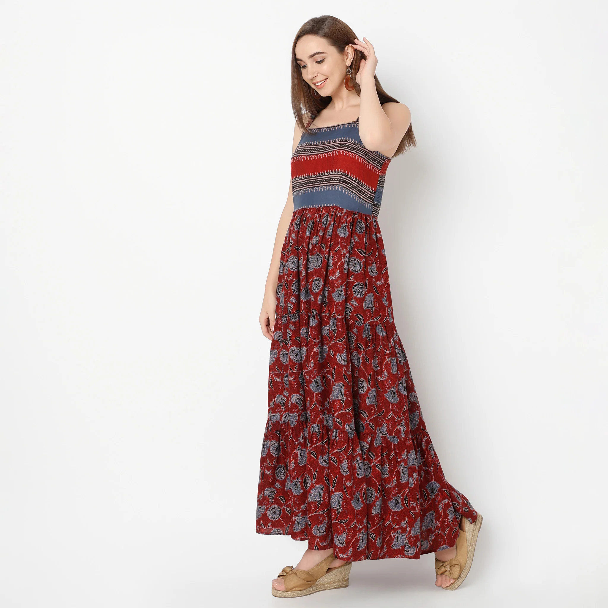 Square Neck Full Length Flare Fit Printed Strap Dress - Image 5