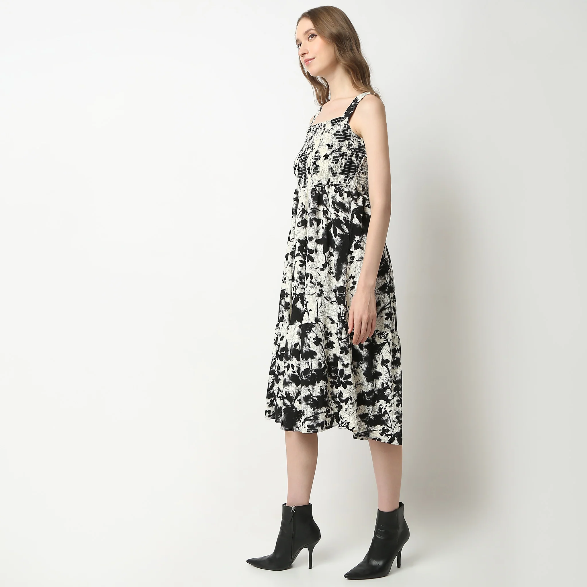 Flare Fit Printed Sleeveless Square Neck Calf Length Betty Dress - Image 5