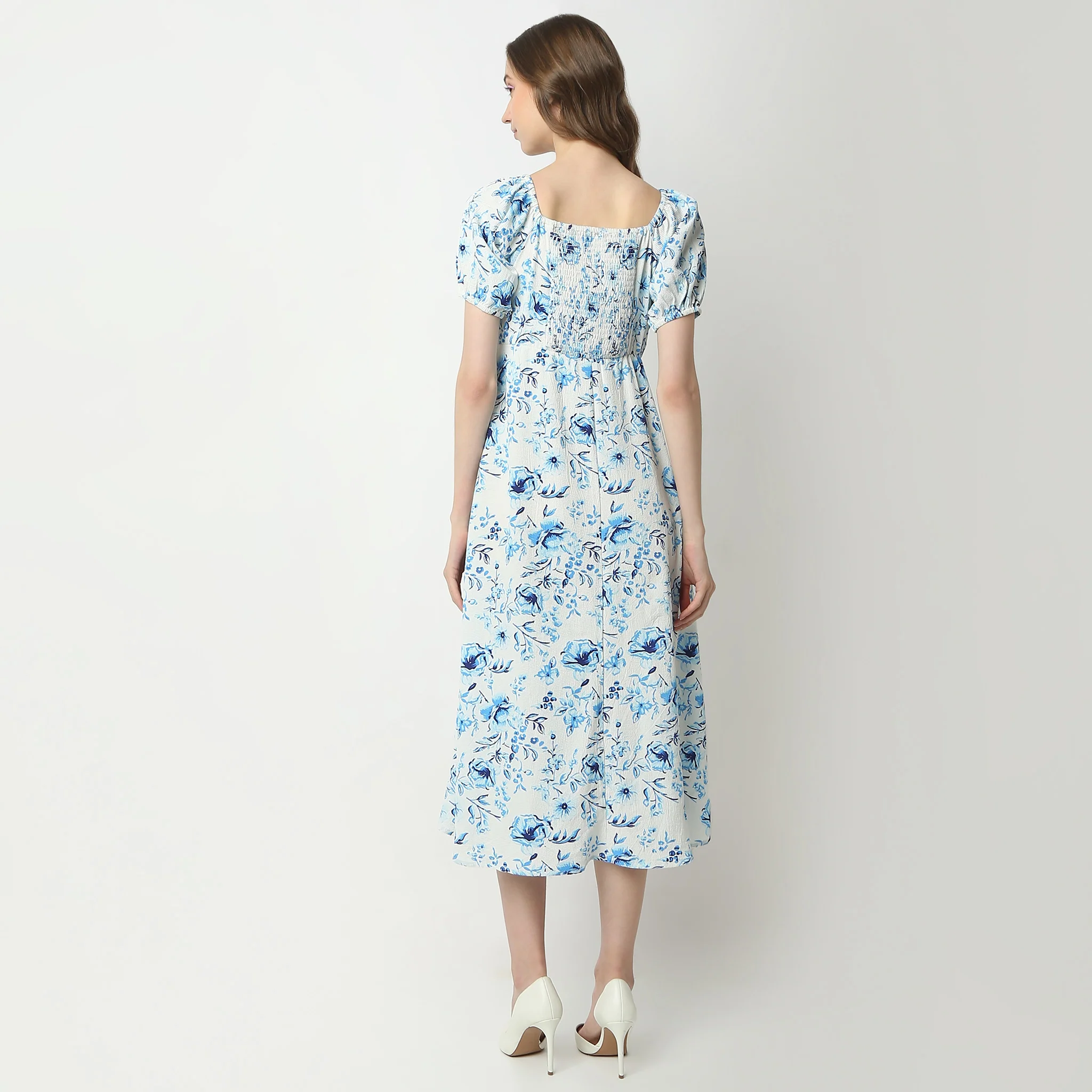 Flare Fit Printed Short Sleeve Square Neck Below Knee Betty Dress - Image 3