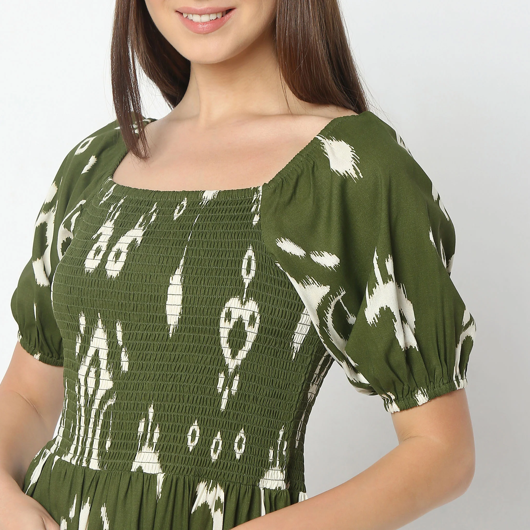 Flare Fit Printed Knee Length Square Neck Short Sleeve Tiered Dress - Image 4