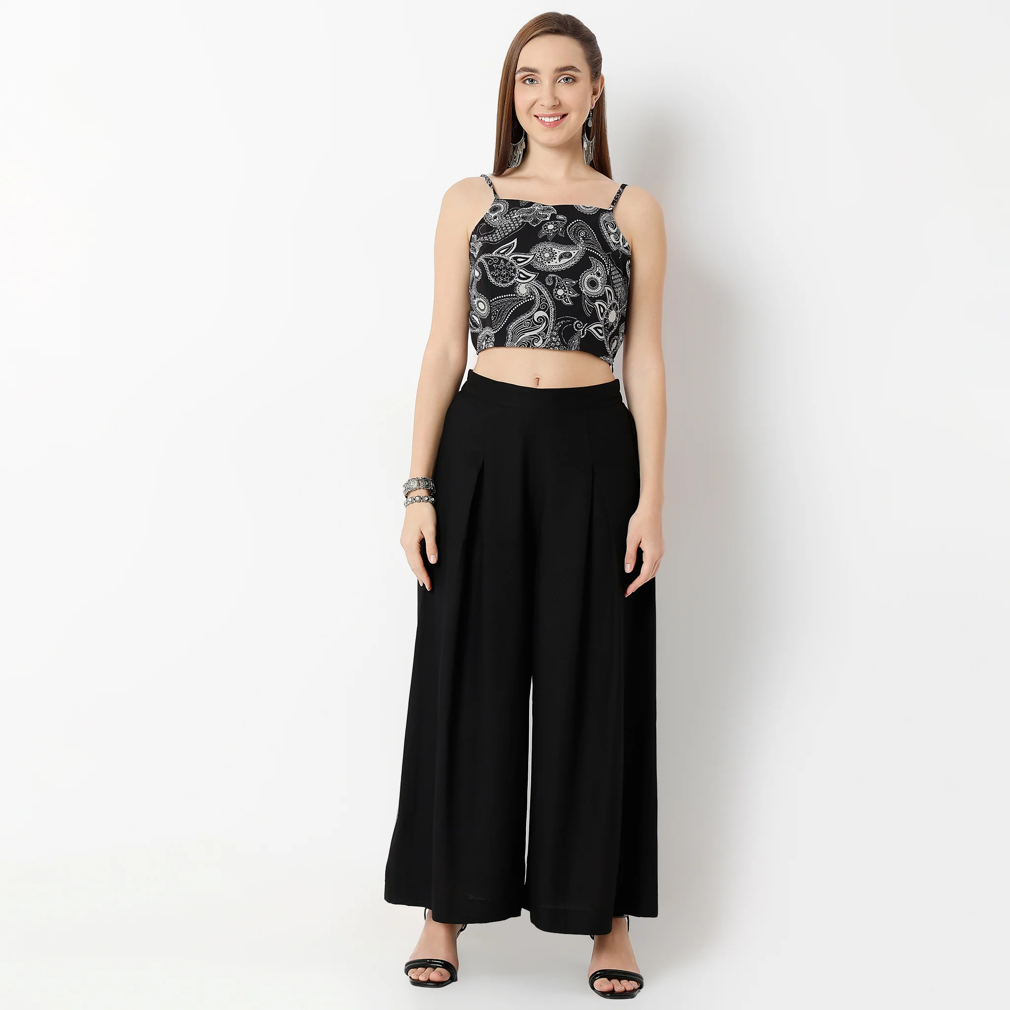 Printed Square Neck Speghetti Crop Top With Three-Fourth Sleeve Calf Length Flare Fit Shrug And Solid Pallazo Co-Ords - Image 2