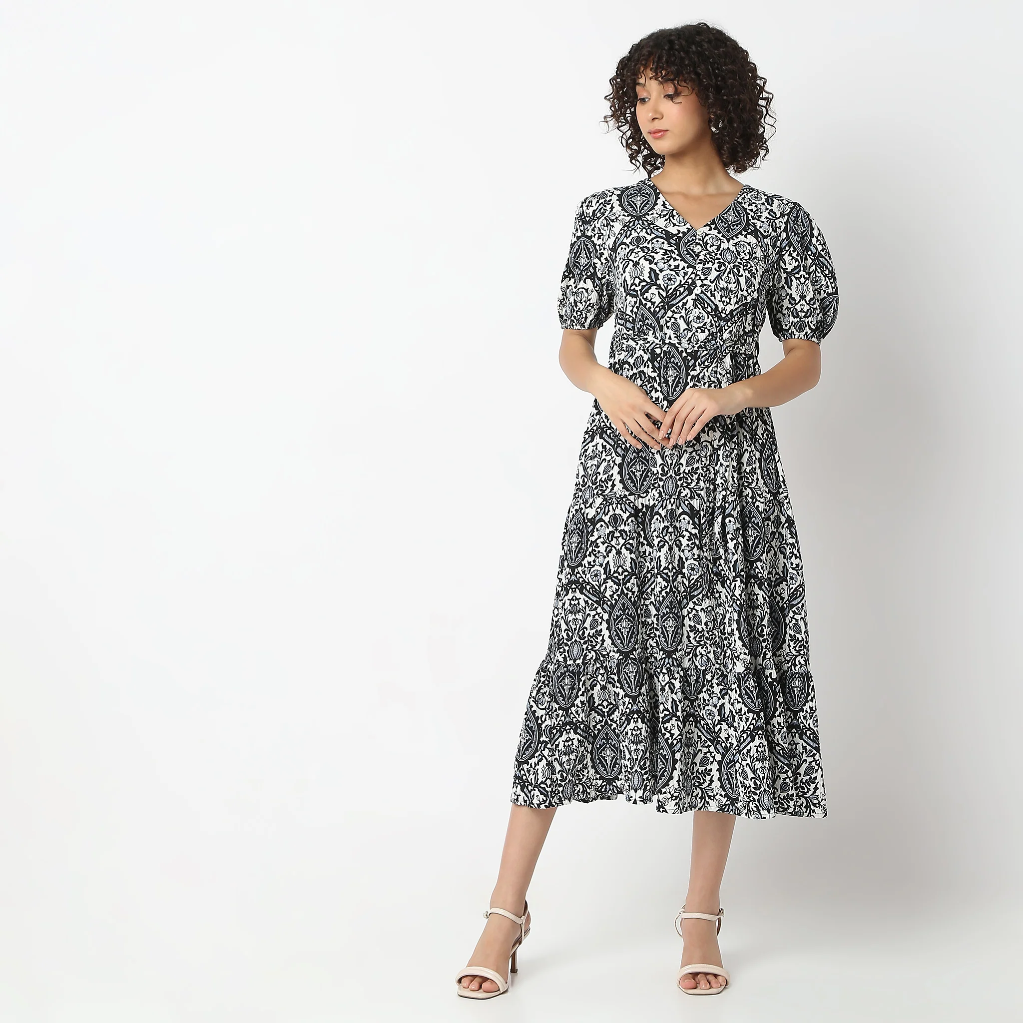 Flare Fit Floral Print Puff Sleeve Tiered Dress - Image 2