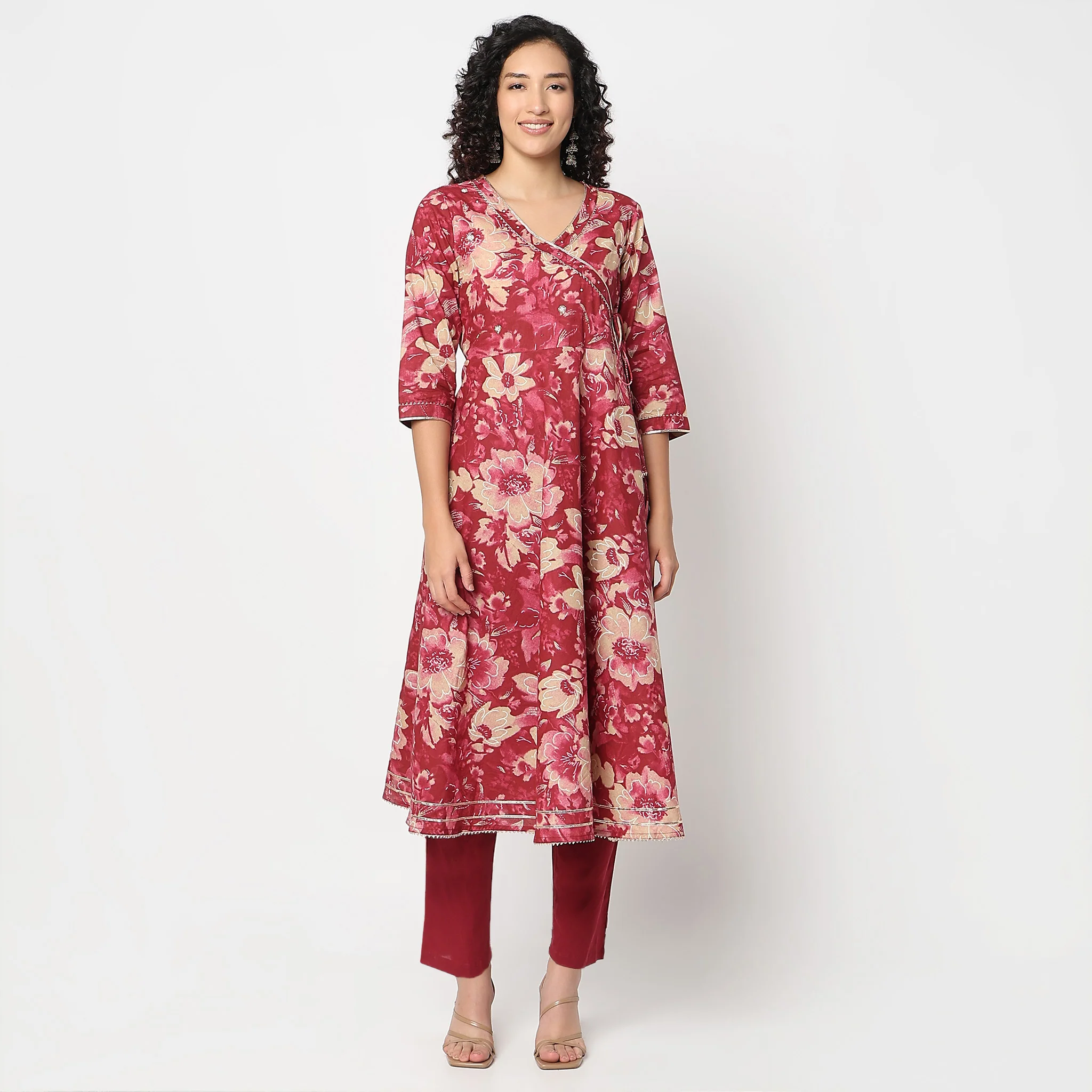 Flare Fit Printed V-Neck Kurta And Pant With Dupatta Set - Image 2