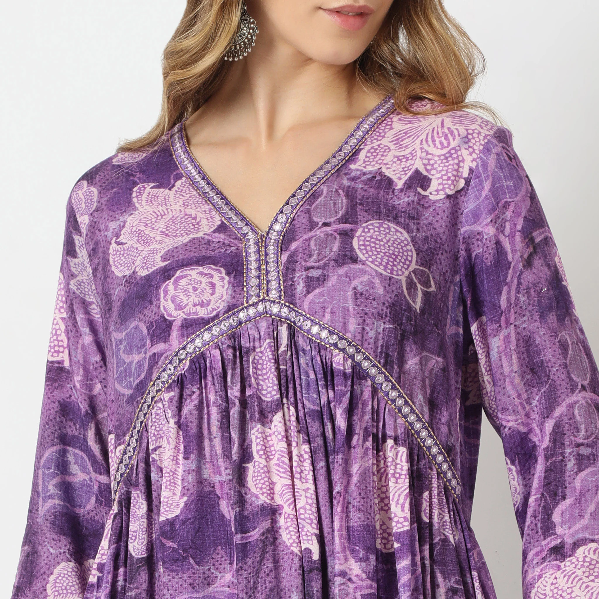 Flare Fit Printed V-Neck Alia Cut Below Knee Kurta - Image 5