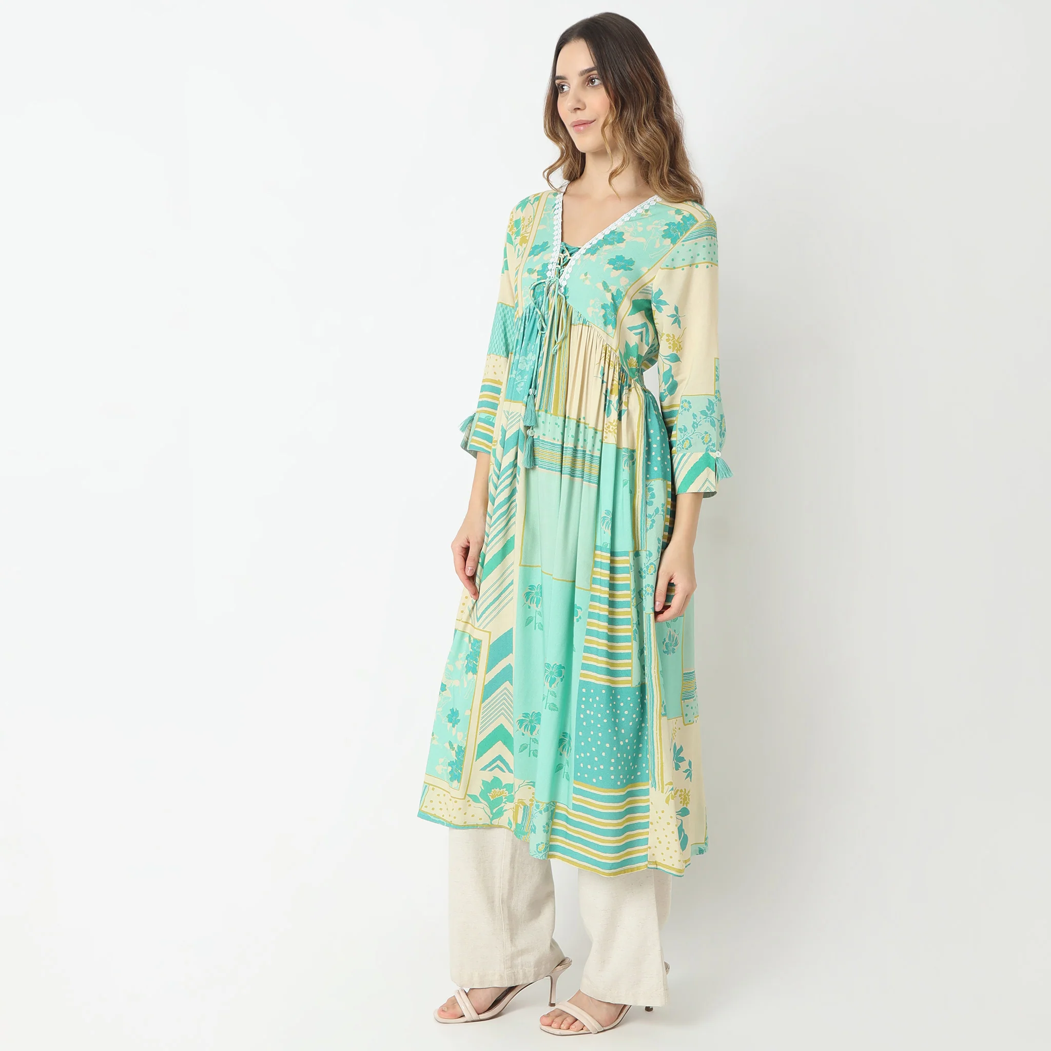 Flare Fit Printed V-Neck Alia Cut Below Knee Kurta - Image 4