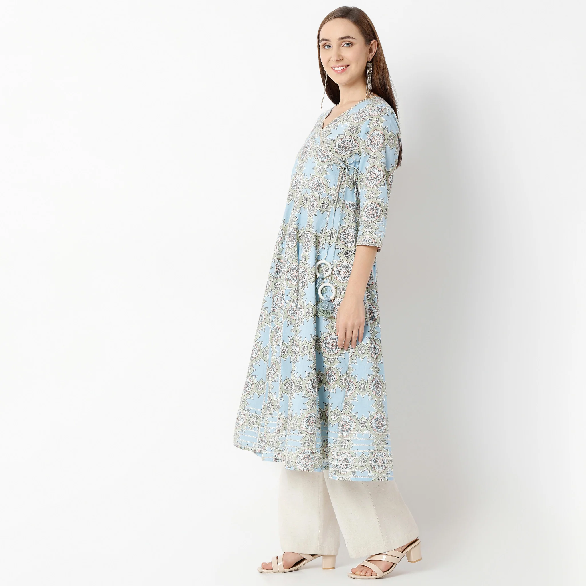 Flare Fit V-Neck Printed Kurta - Image 5
