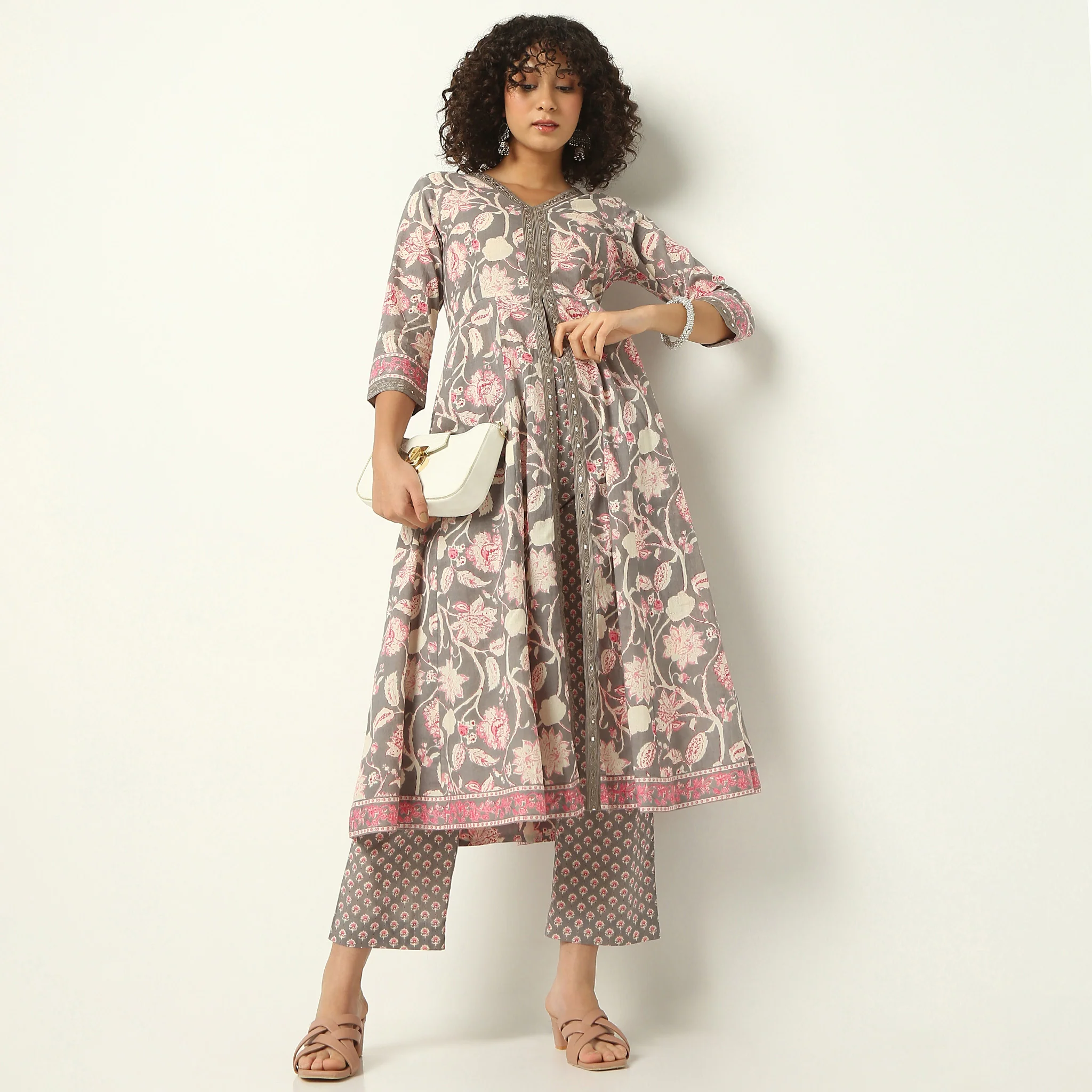 V-Neck Three-Fourth Sleeve Flare Fit Printed Kurta With Pant Set With Front Slit