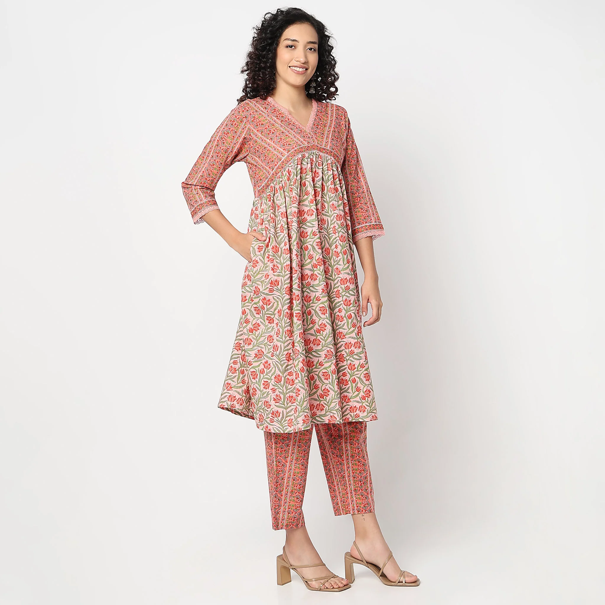 Flare Fit Printed V-Neck Kurta With Pant Set - Image 4
