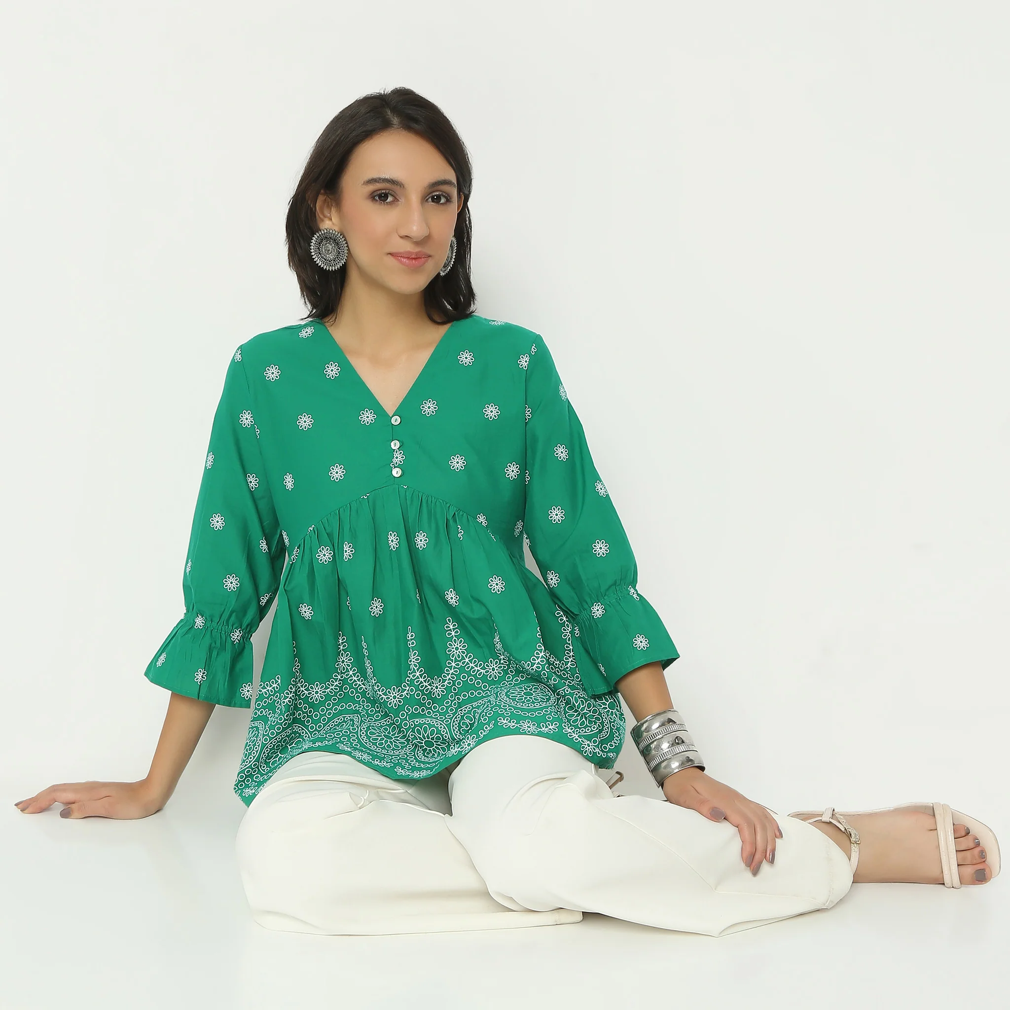 Flare Fit Printed Short Length V-Neck Alia Cut Top - Image 6