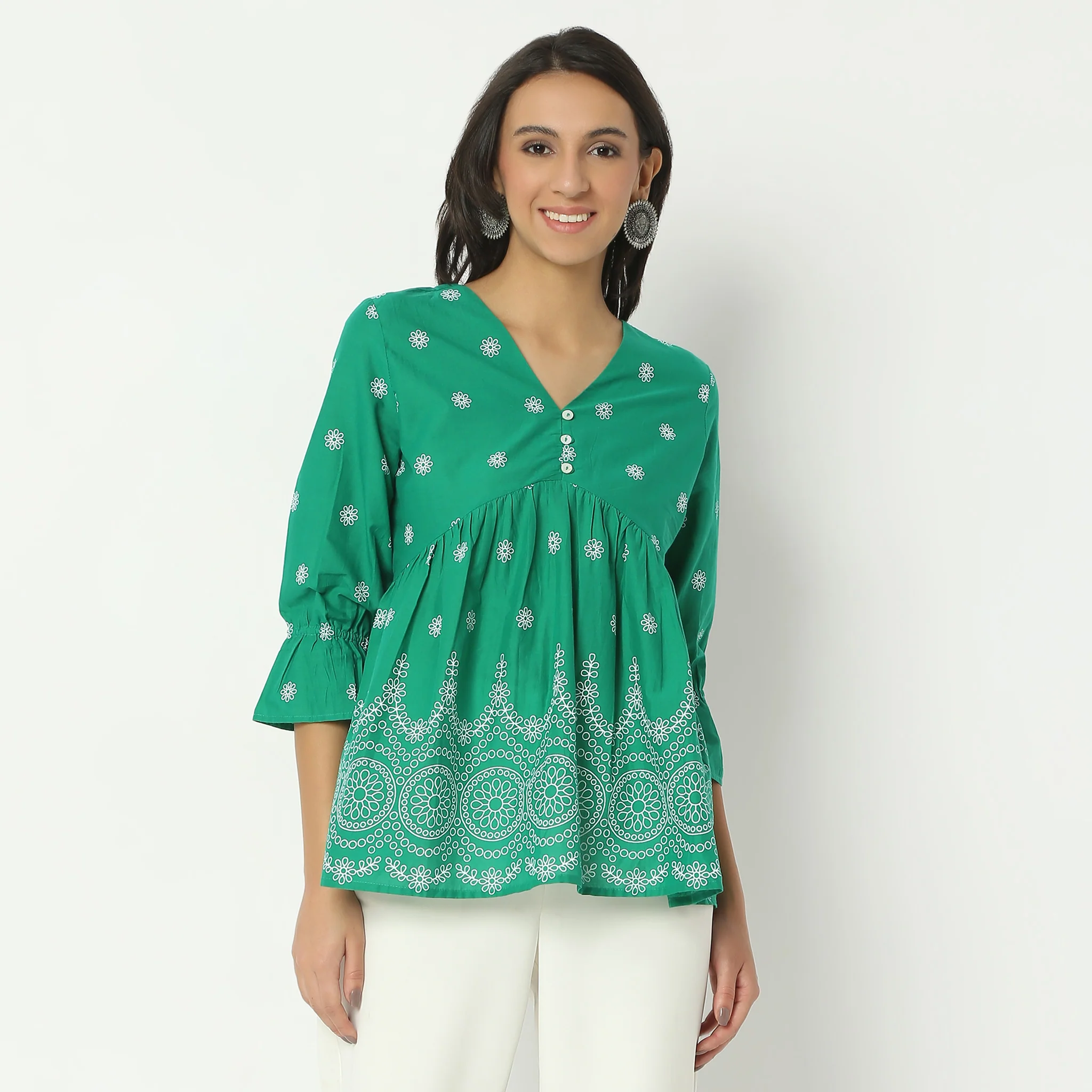 Flare Fit Printed Short Length V-Neck Alia Cut Top - Image 7
