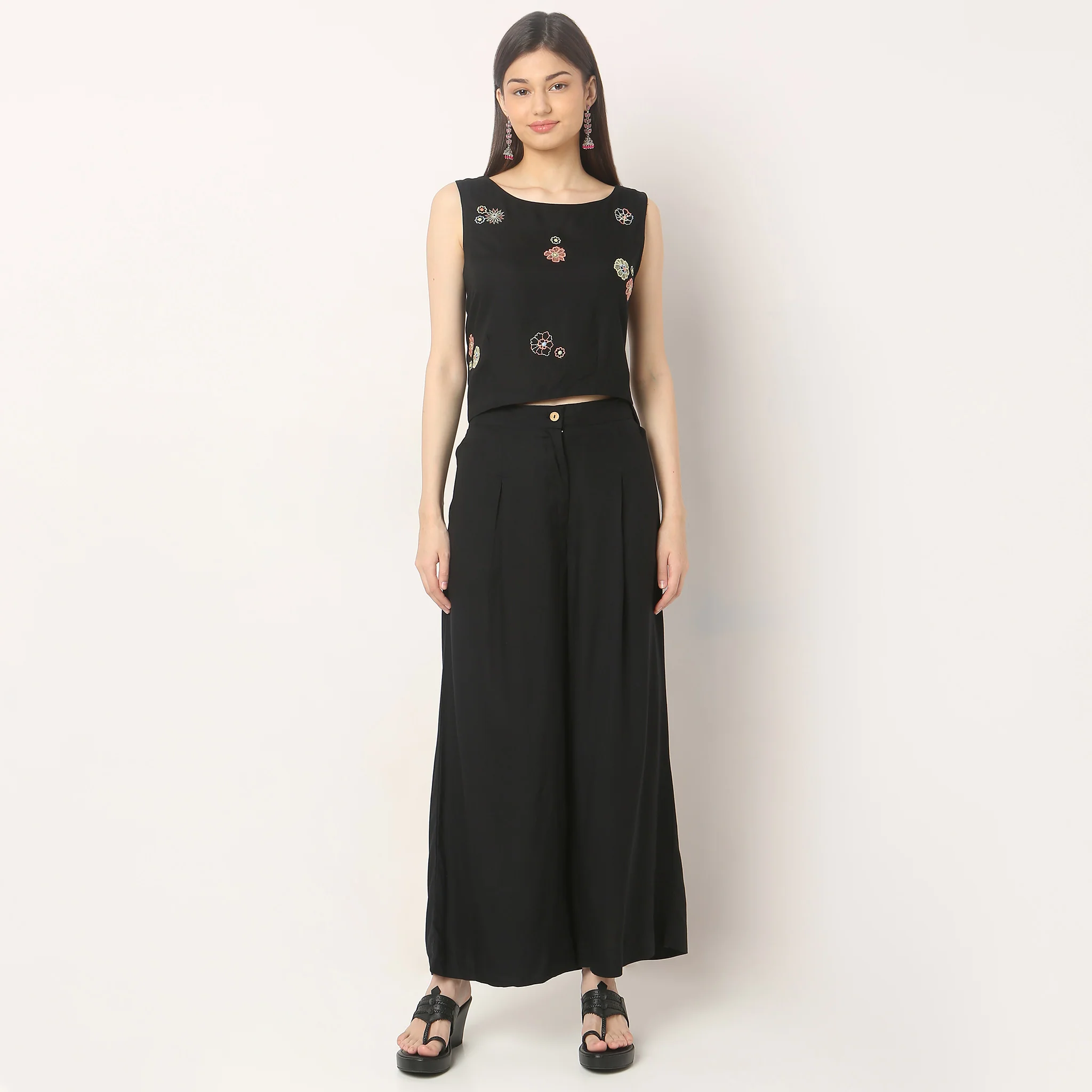 Flare Fit Solid Crop Top With Pant Co-Ords - Image 2