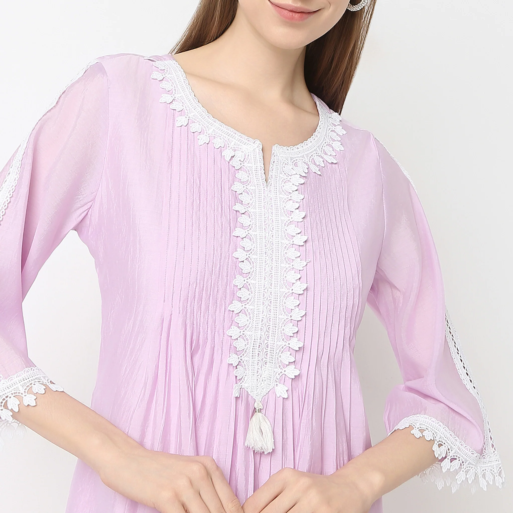 Flare Fit Three Fourth Sleeve Below Knee Solid Kurta - Image 4
