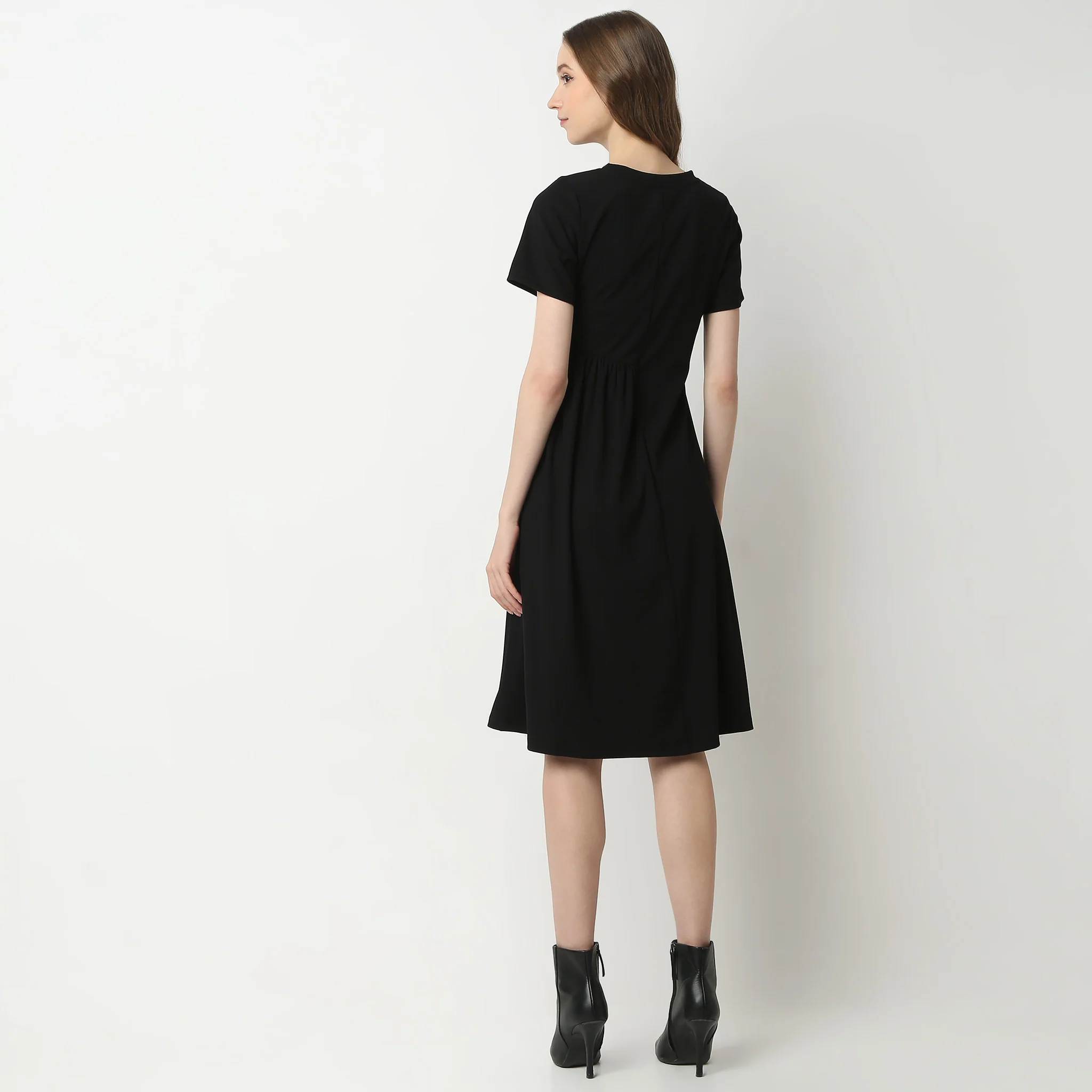 Flare Fit Short Sleeve Knee Length Betty Dress - Image 3