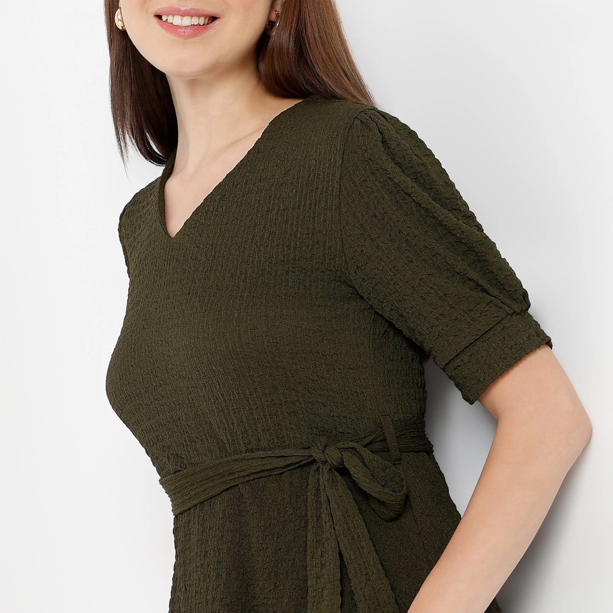 Betty V-Neck Short Dress With Belt Detail At Waist - Image 4