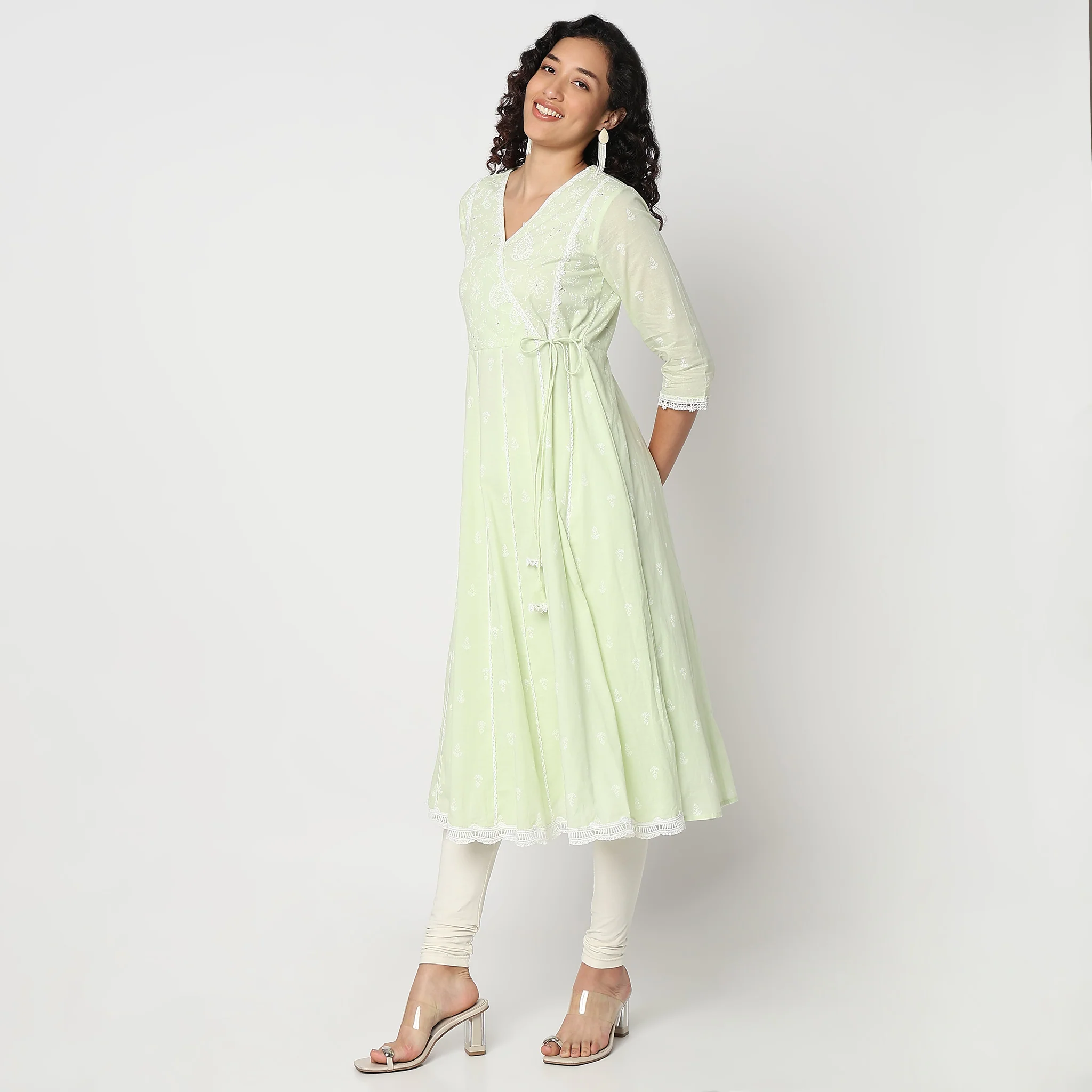 Flare Fit V-Neck Printed Kurta - Image 4