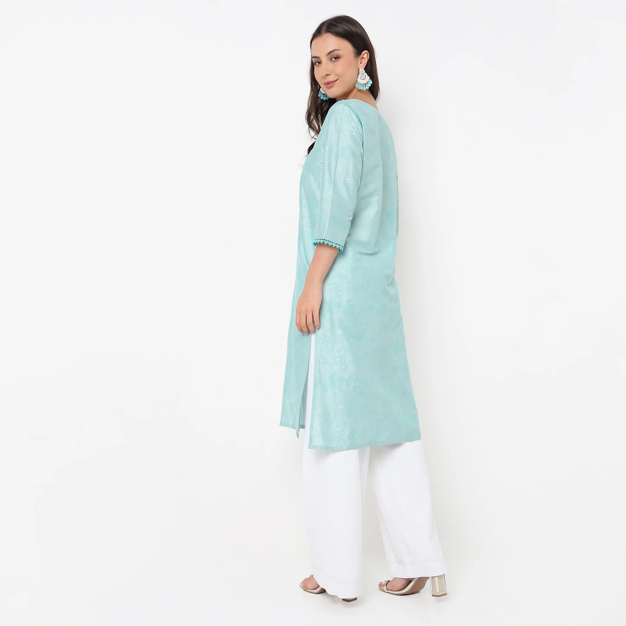 Flare Fit V-Neck Printed Kurta - Image 3
