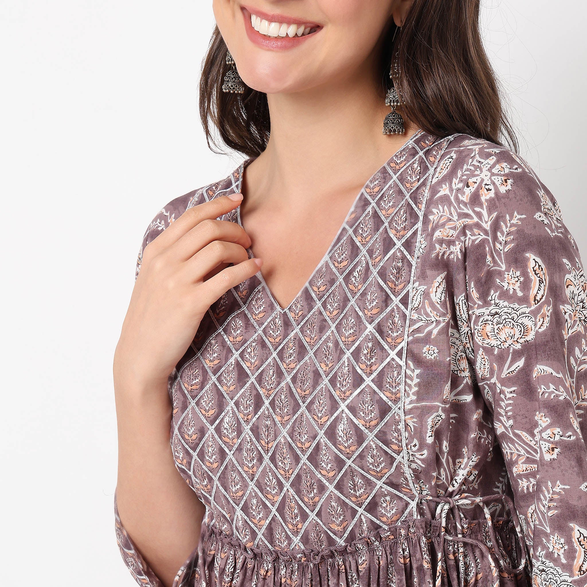 Flare Fit V-Neck Printed Kurta - Image 5