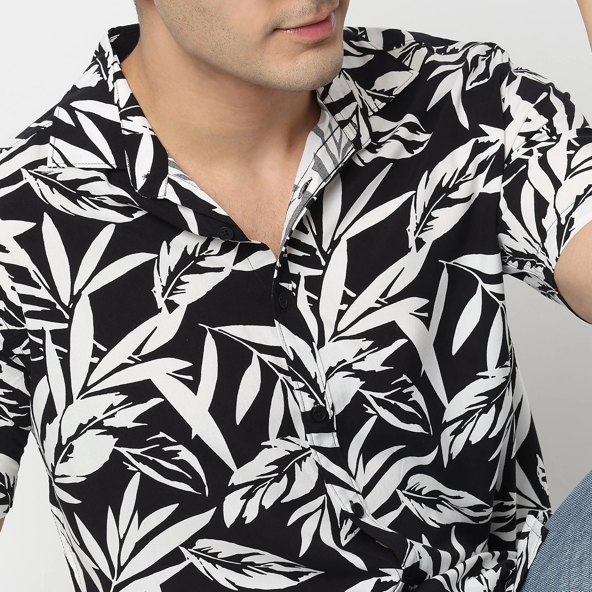 Floral Half Sleeve Retreat Shirt - Image 3