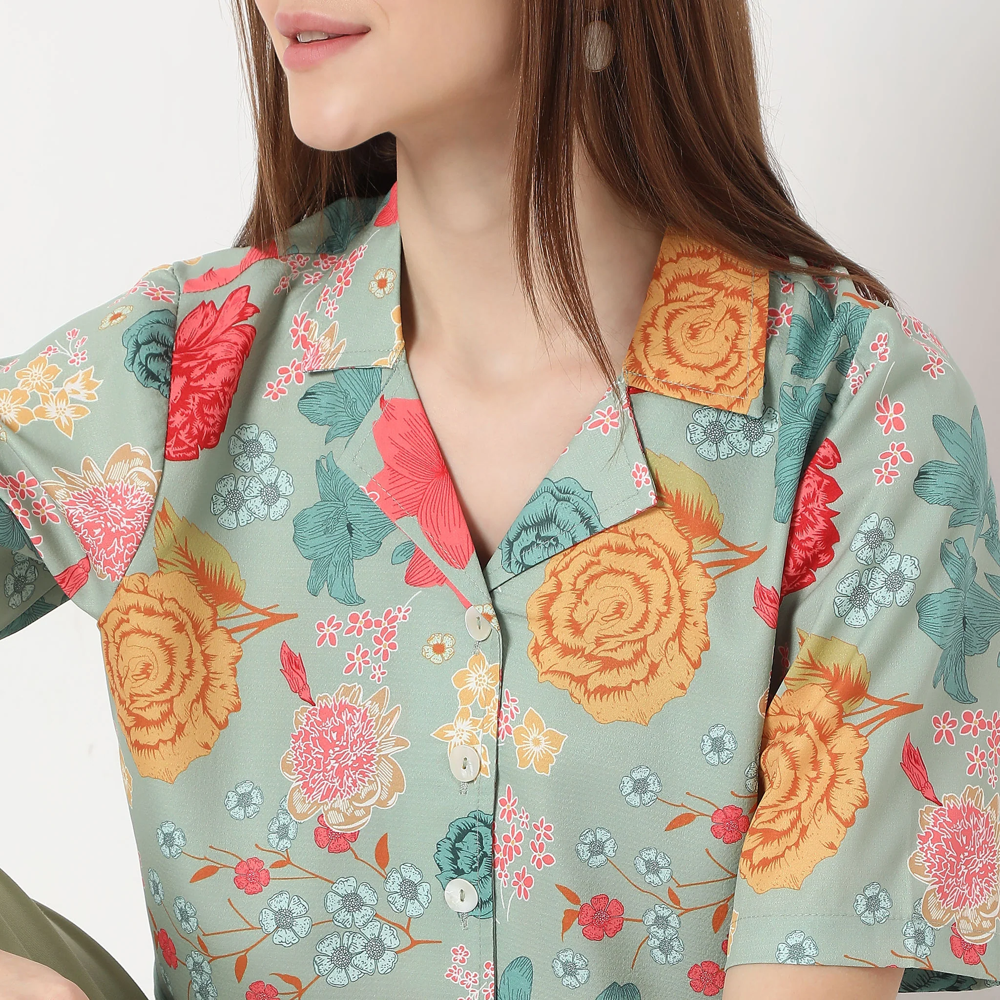 Floral Print Camp Collar Abstract Crop Top - Image 4