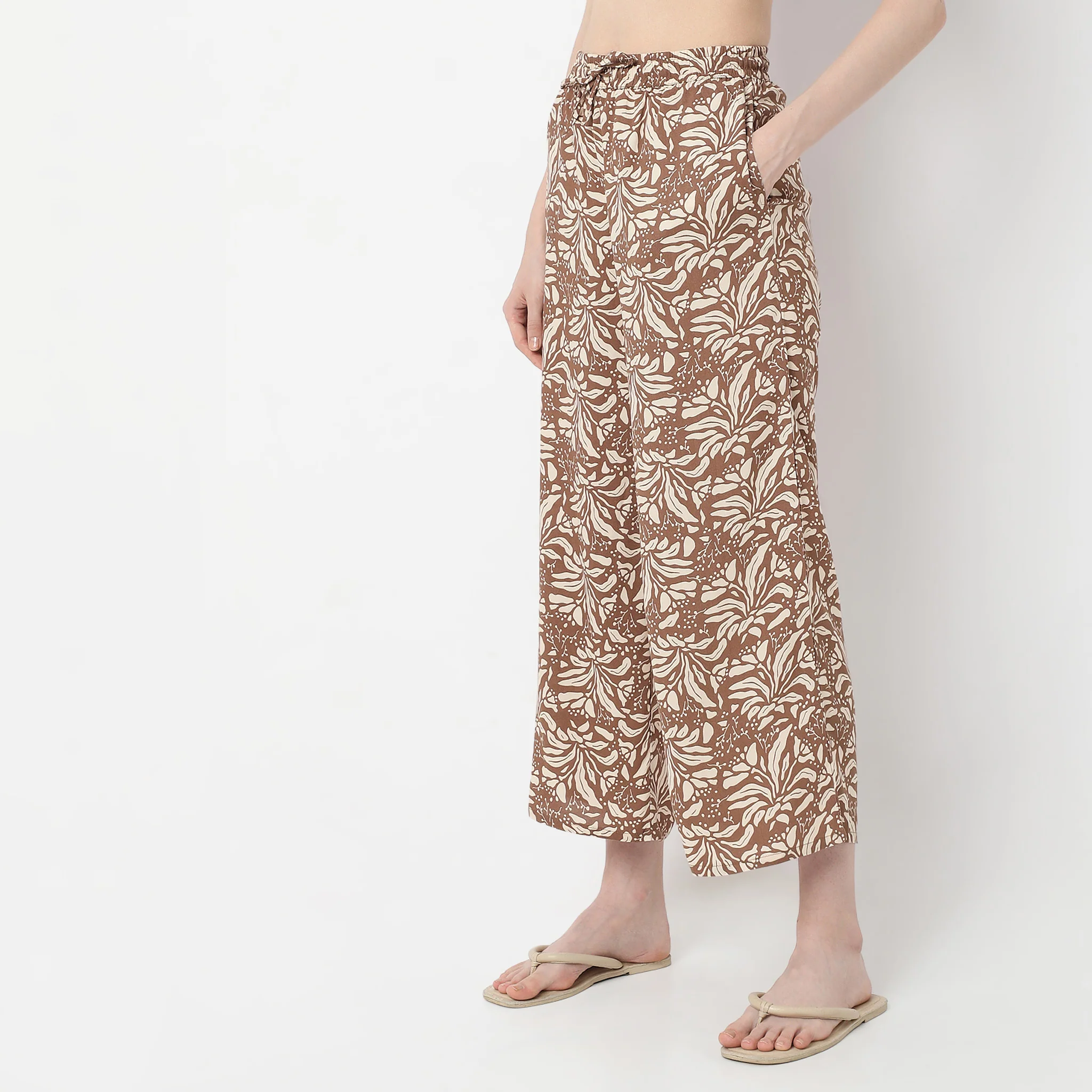 Floral Print Fashion Mid-Rise Lounge Palazzos - Image 5