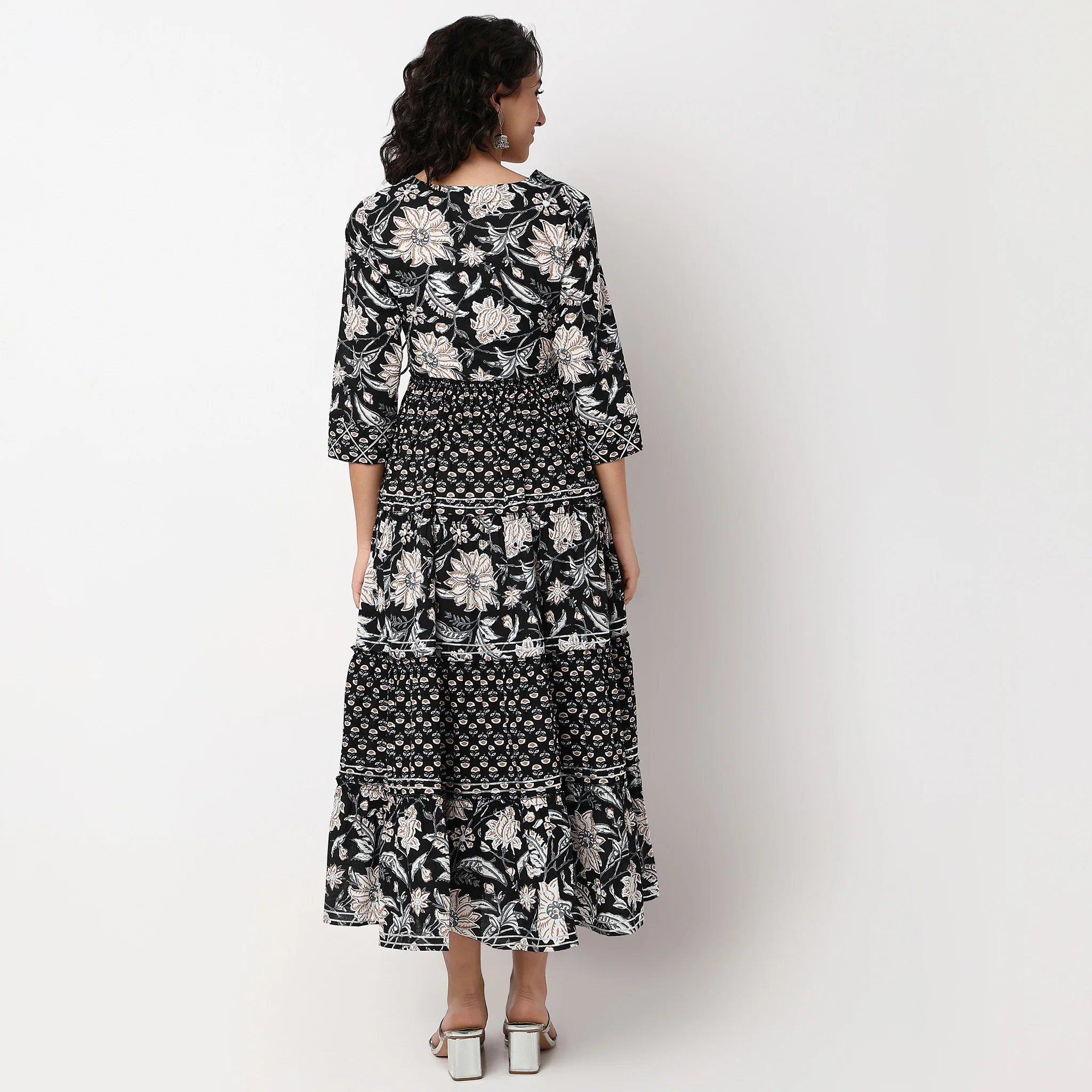 Floral Print Flared Tiered Kurta - Image 4